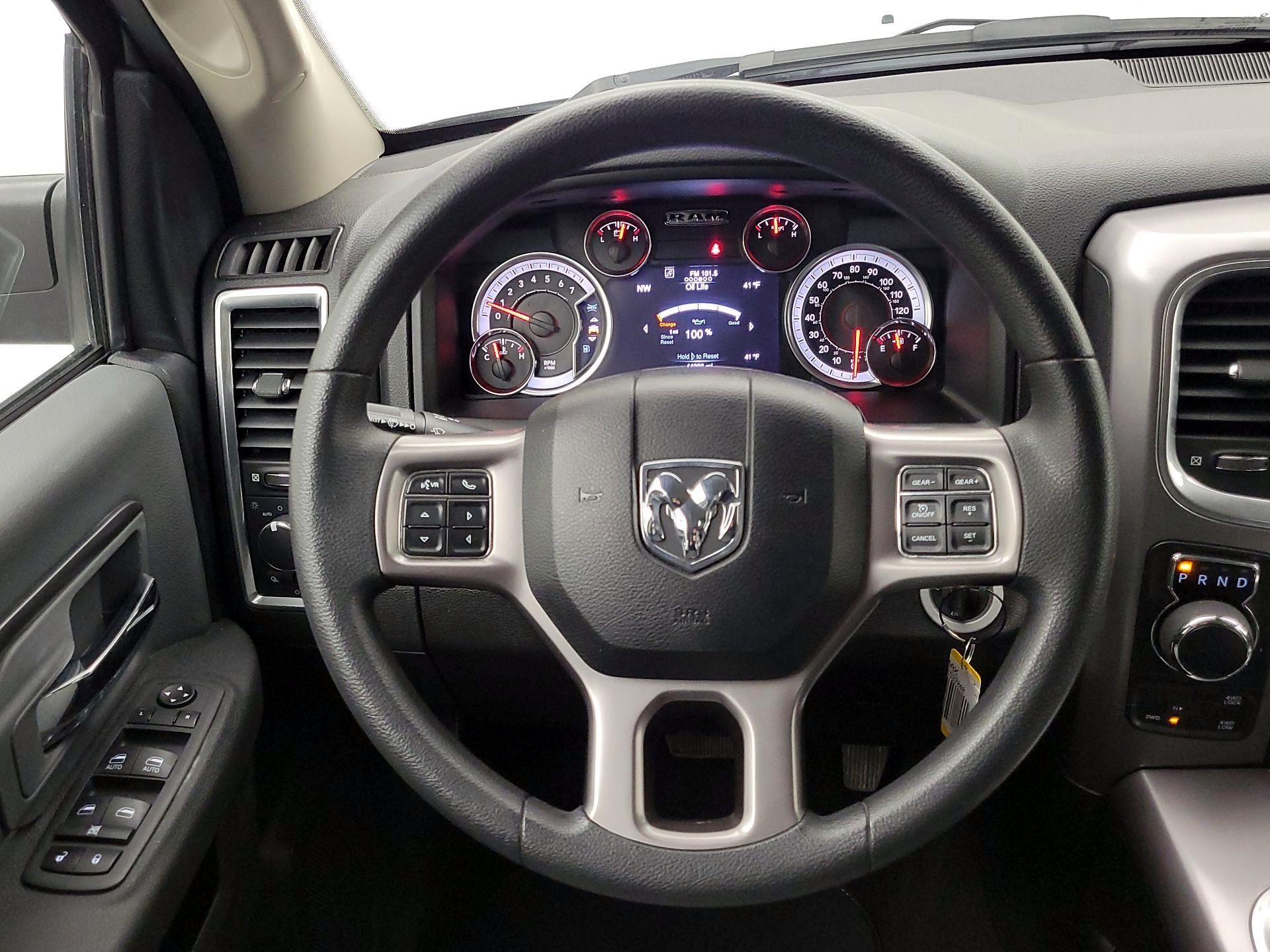 Thumbnail: 2023 RAM 1500 Classic - 10