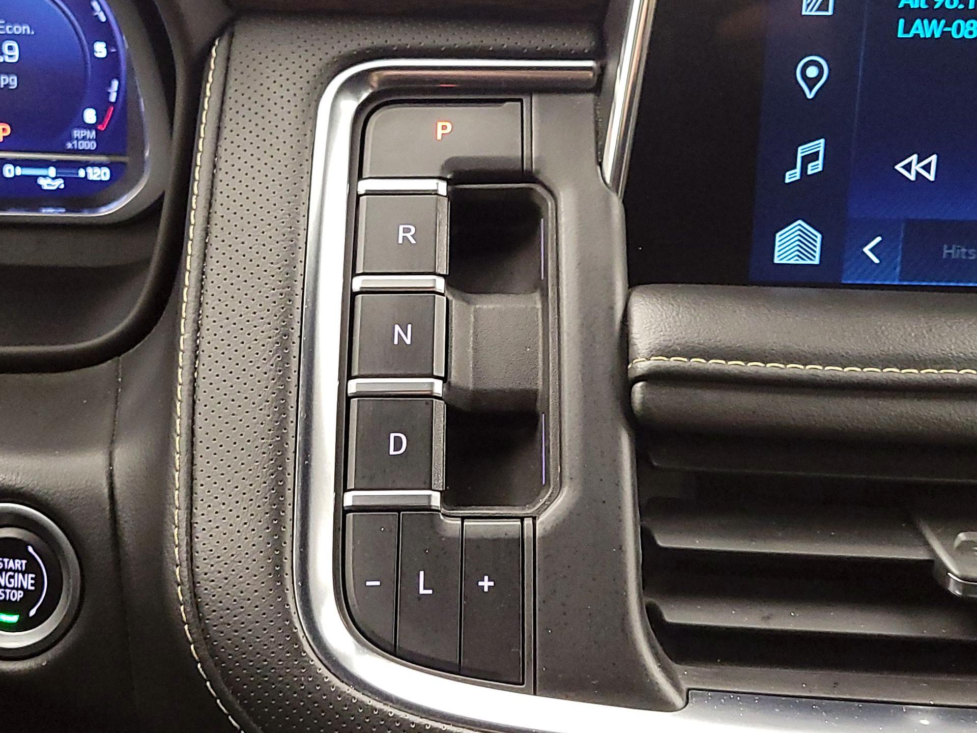 Thumbnail: 2023 Chevrolet Suburban - 18