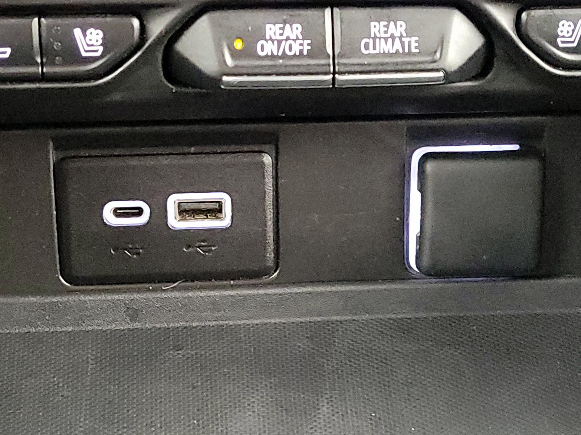 Thumbnail: 2023 Chevrolet Suburban - 19