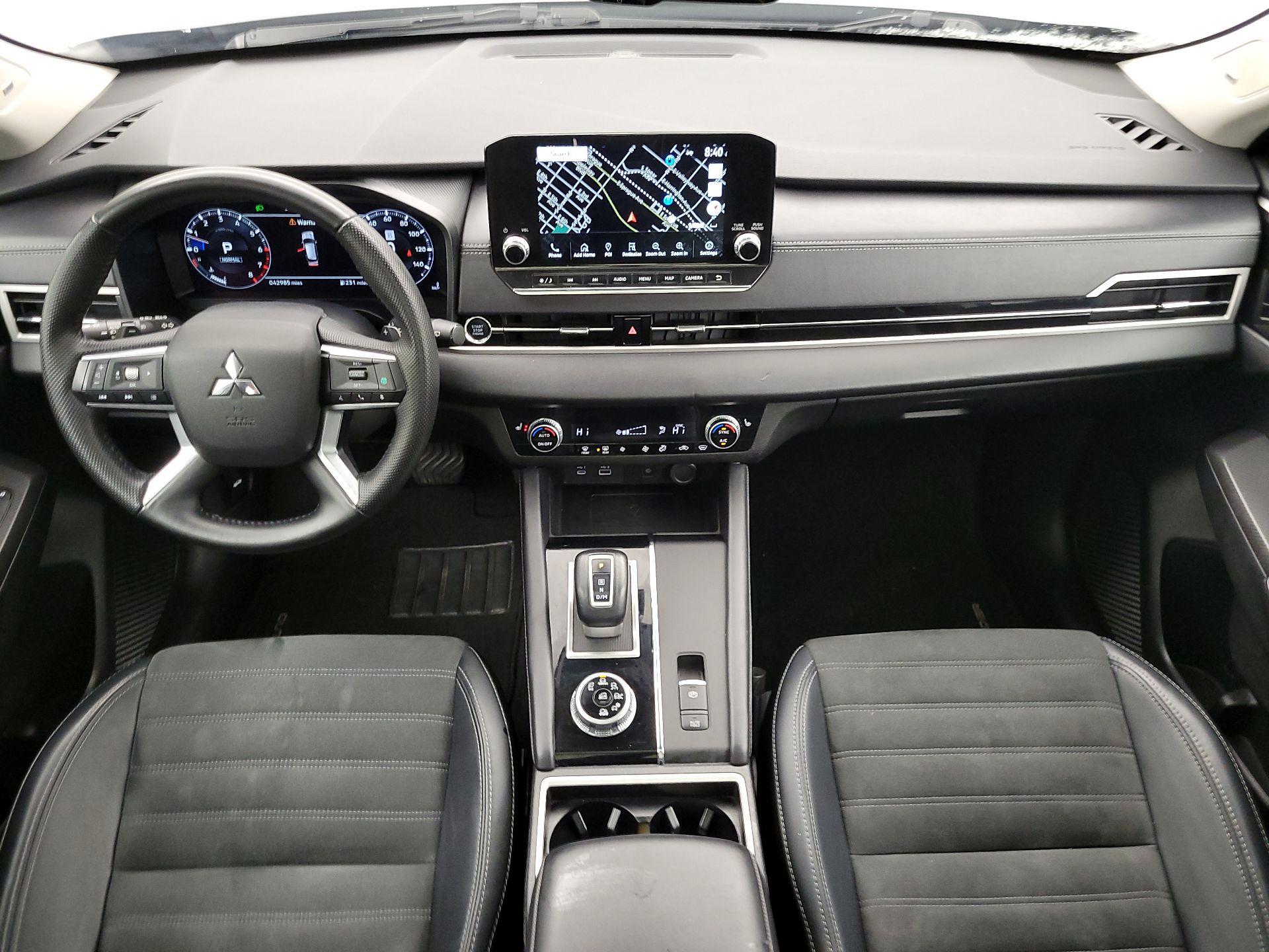 Thumbnail: 2024 Mitsubishi Outlander - 9