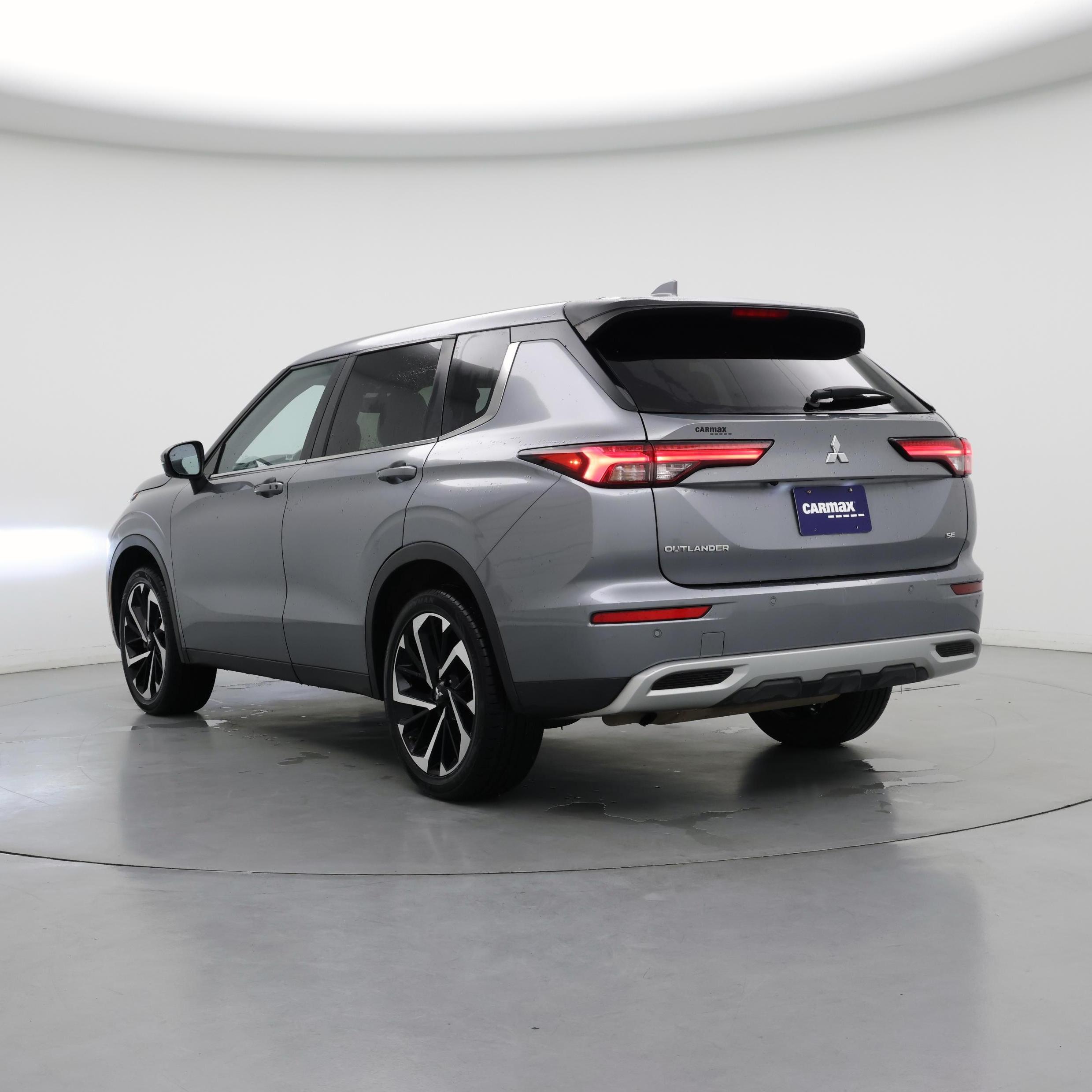 Thumbnail: 2024 Mitsubishi Outlander - 2