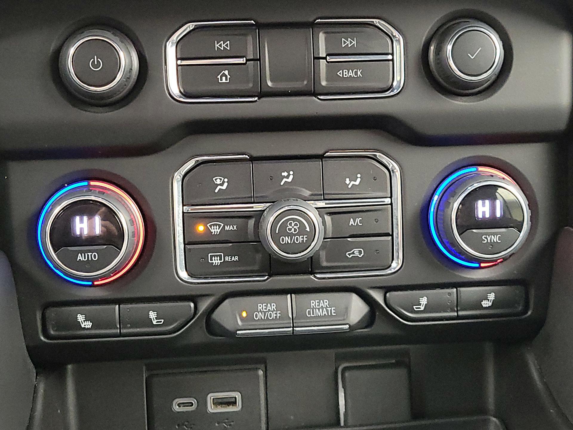 Thumbnail: 2024 Chevrolet Tahoe - 18