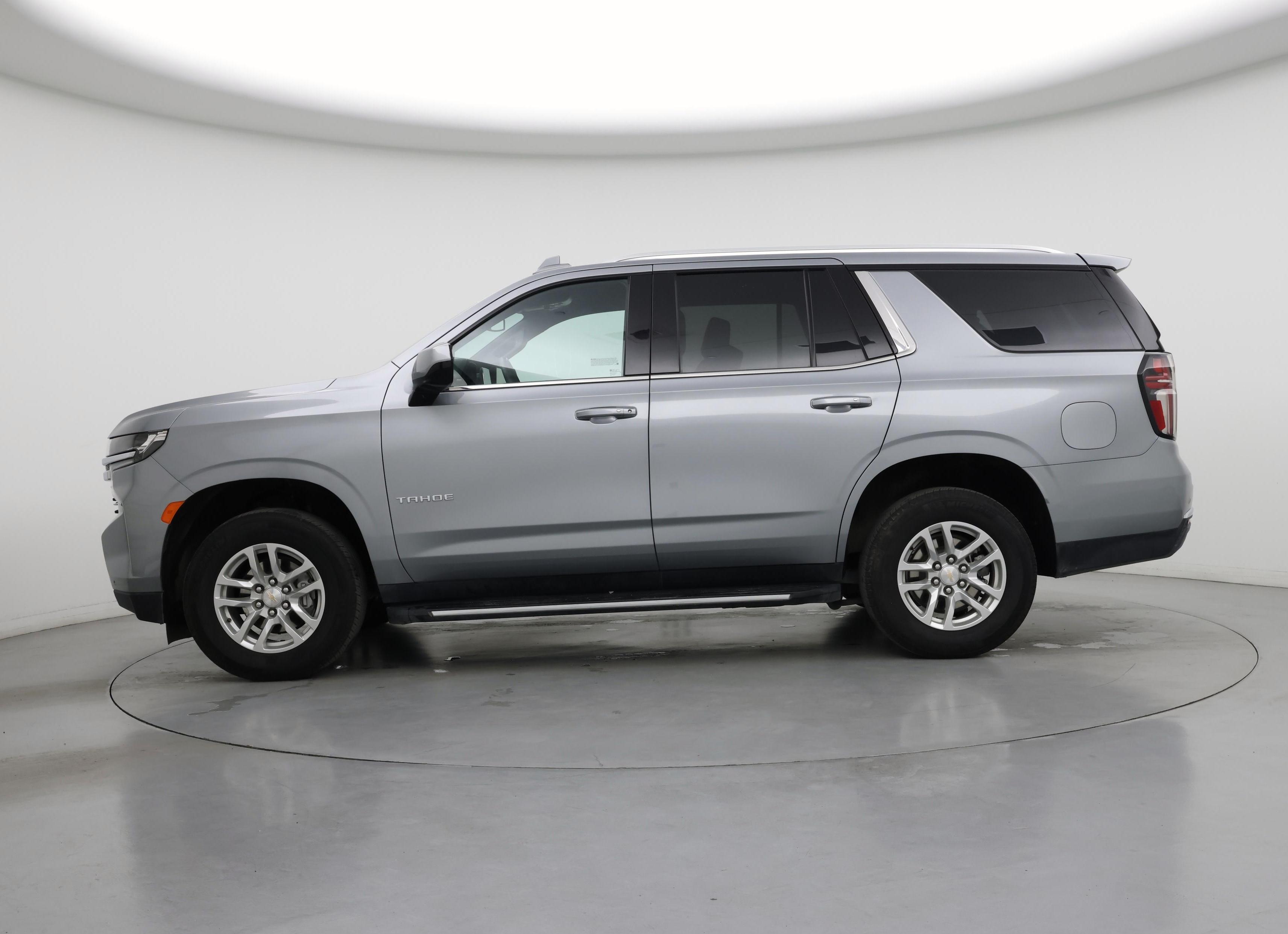 Thumbnail: 2024 Chevrolet Tahoe - 3