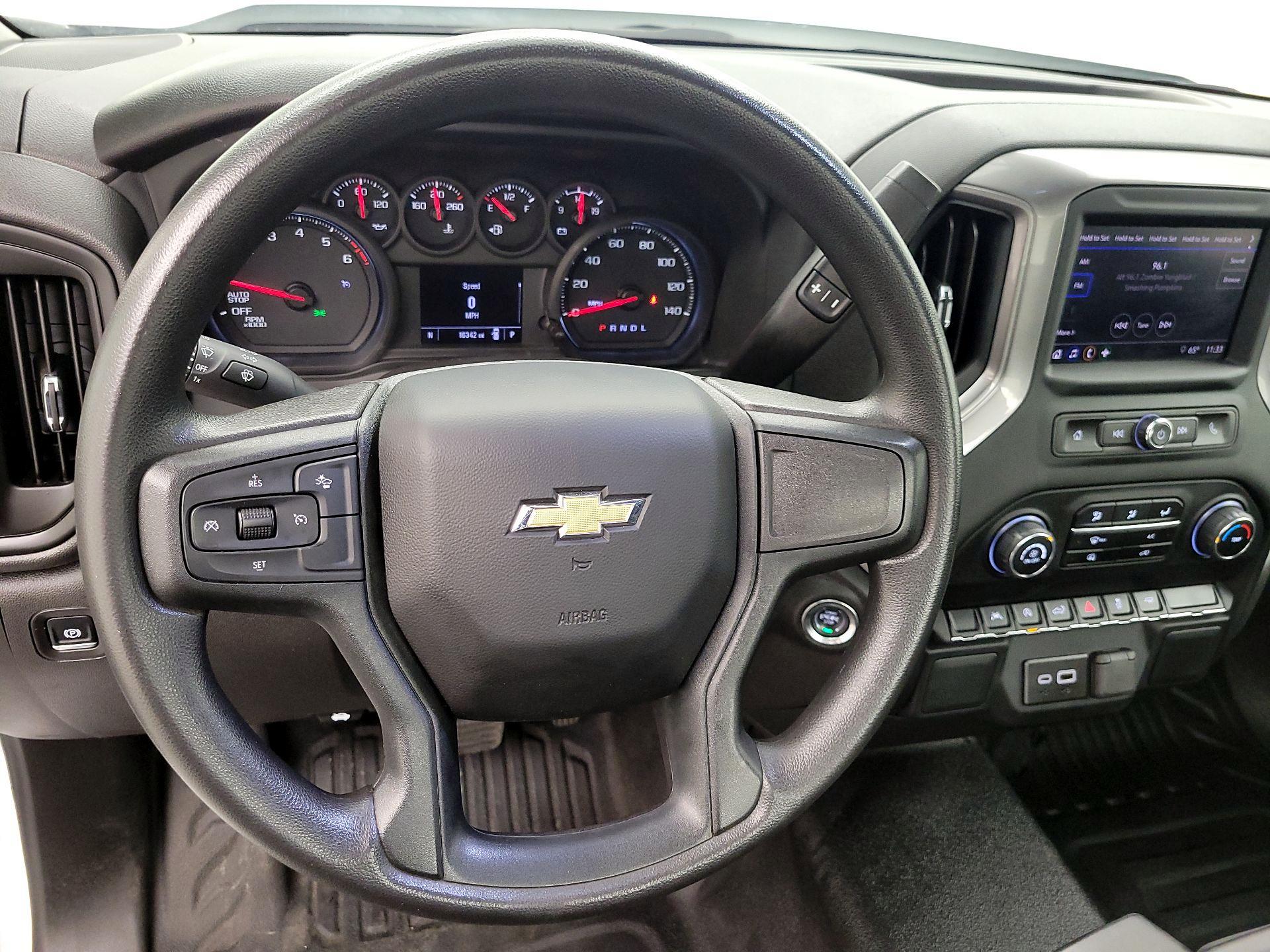 Thumbnail: 2024 Chevrolet Silverado 1500 - 10