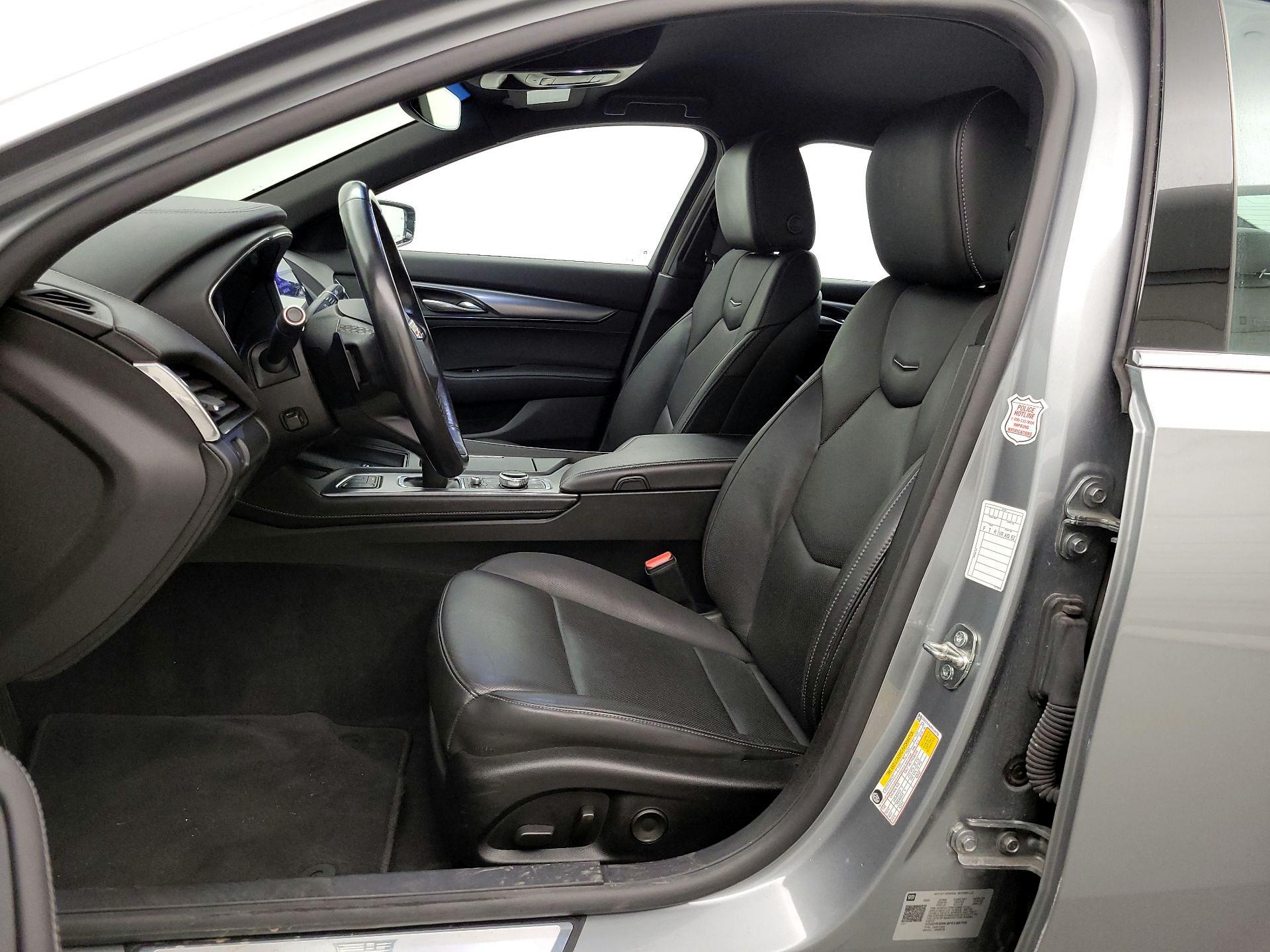 Thumbnail: 2023 Cadillac CT5 - 11