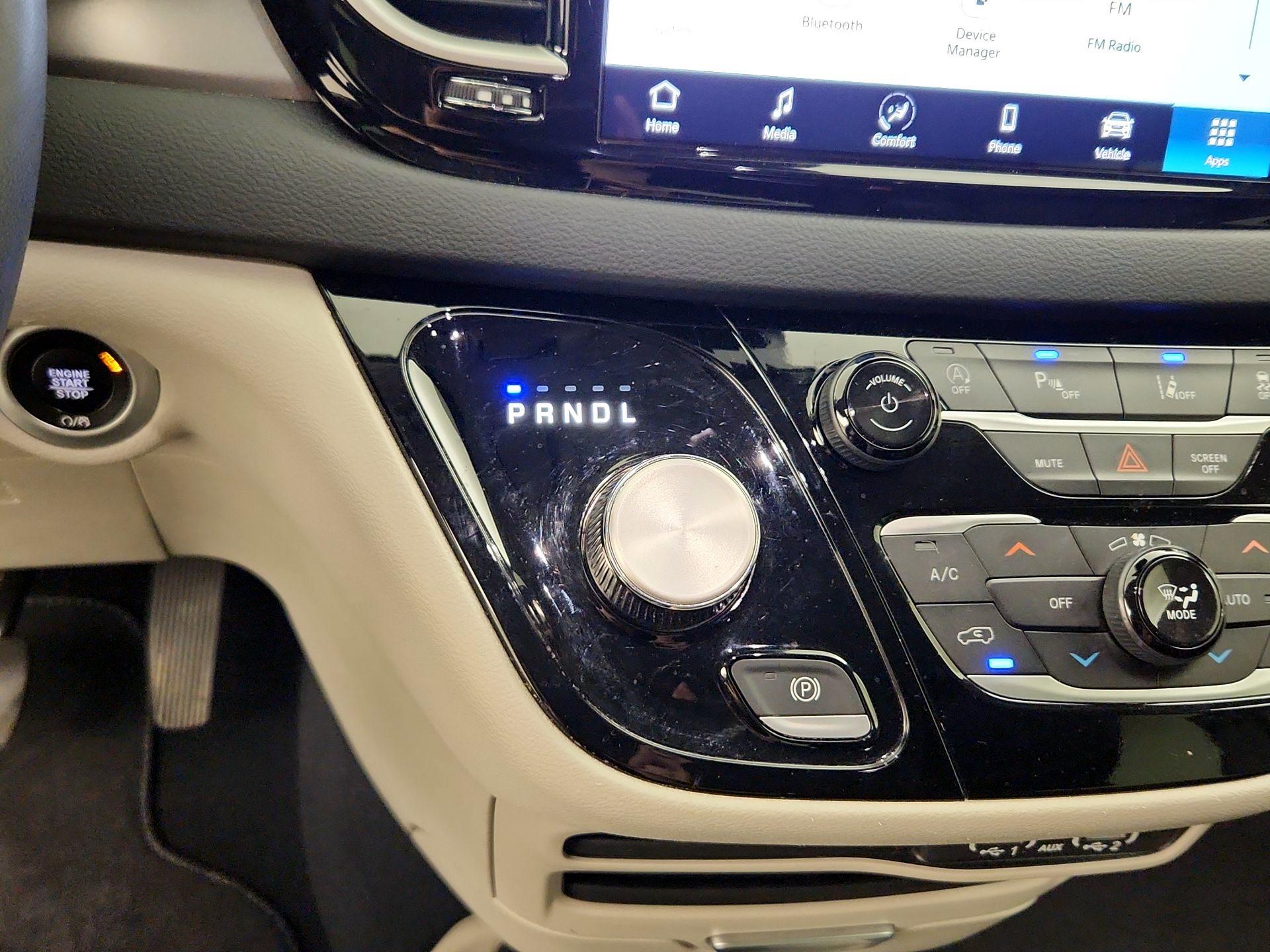 Thumbnail: 2023 Chrysler Pacifica - 17