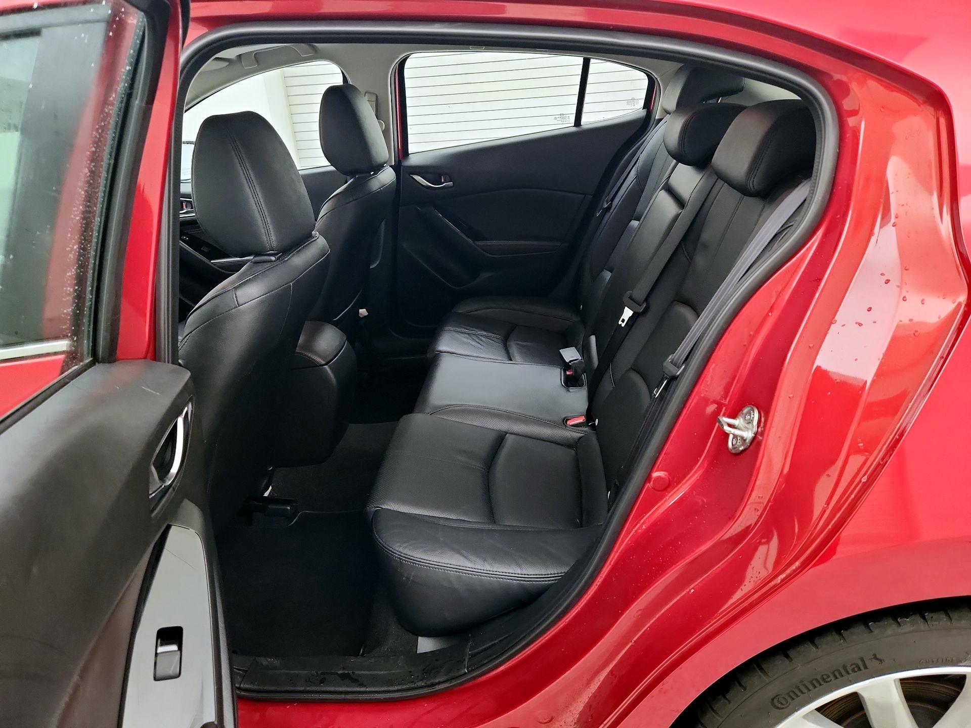 Thumbnail: 2017 Mazda Mazda3 - 20