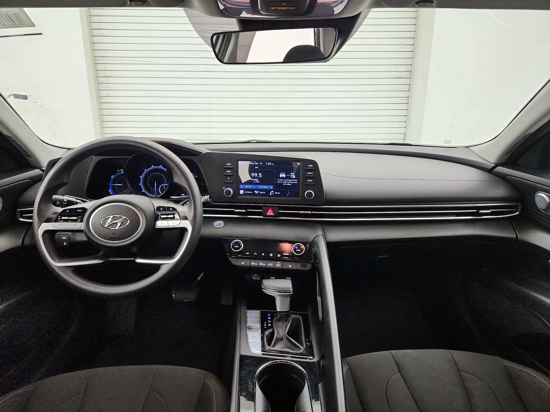 Thumbnail: 2021 Hyundai Elantra - 9