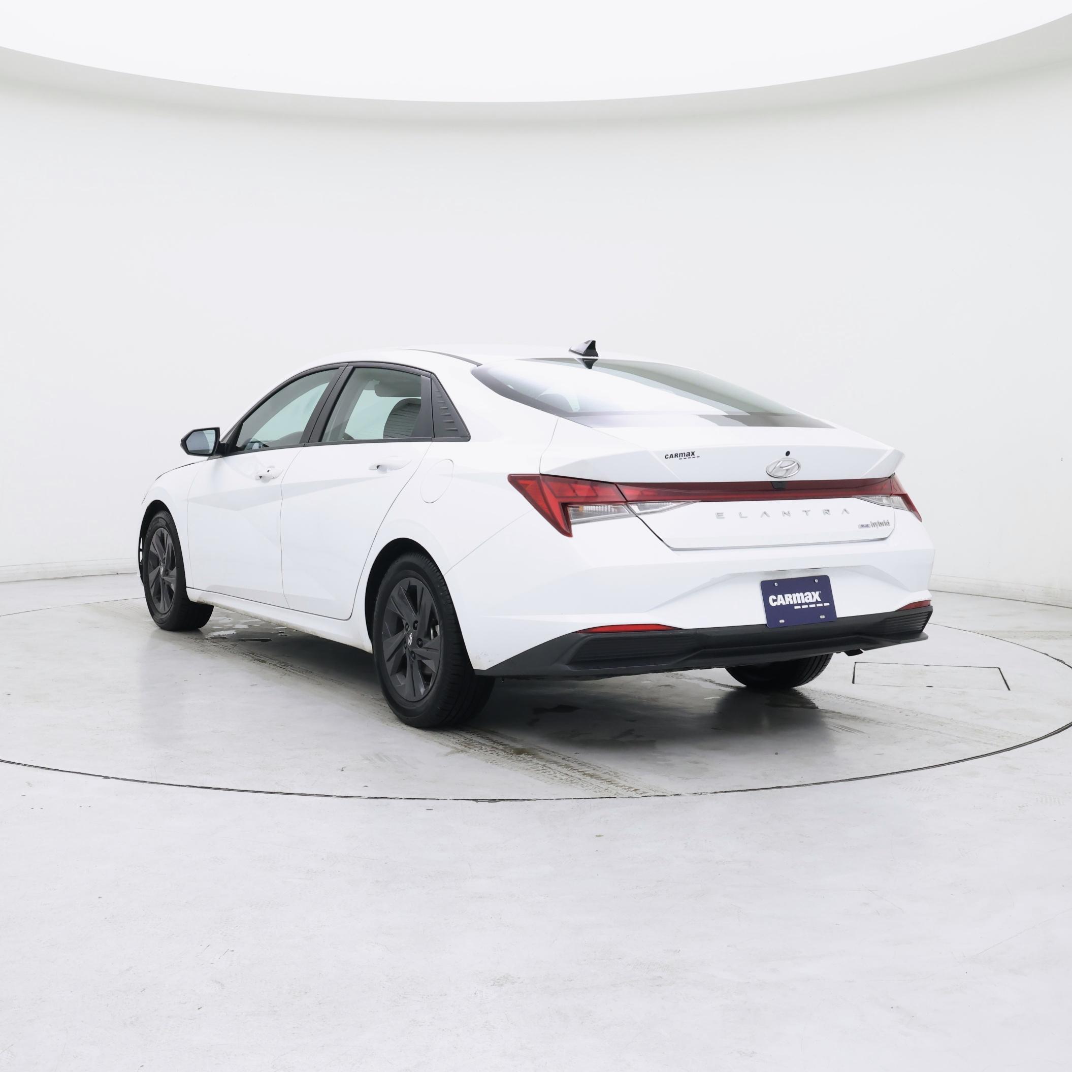 Thumbnail: 2021 Hyundai Elantra - 2