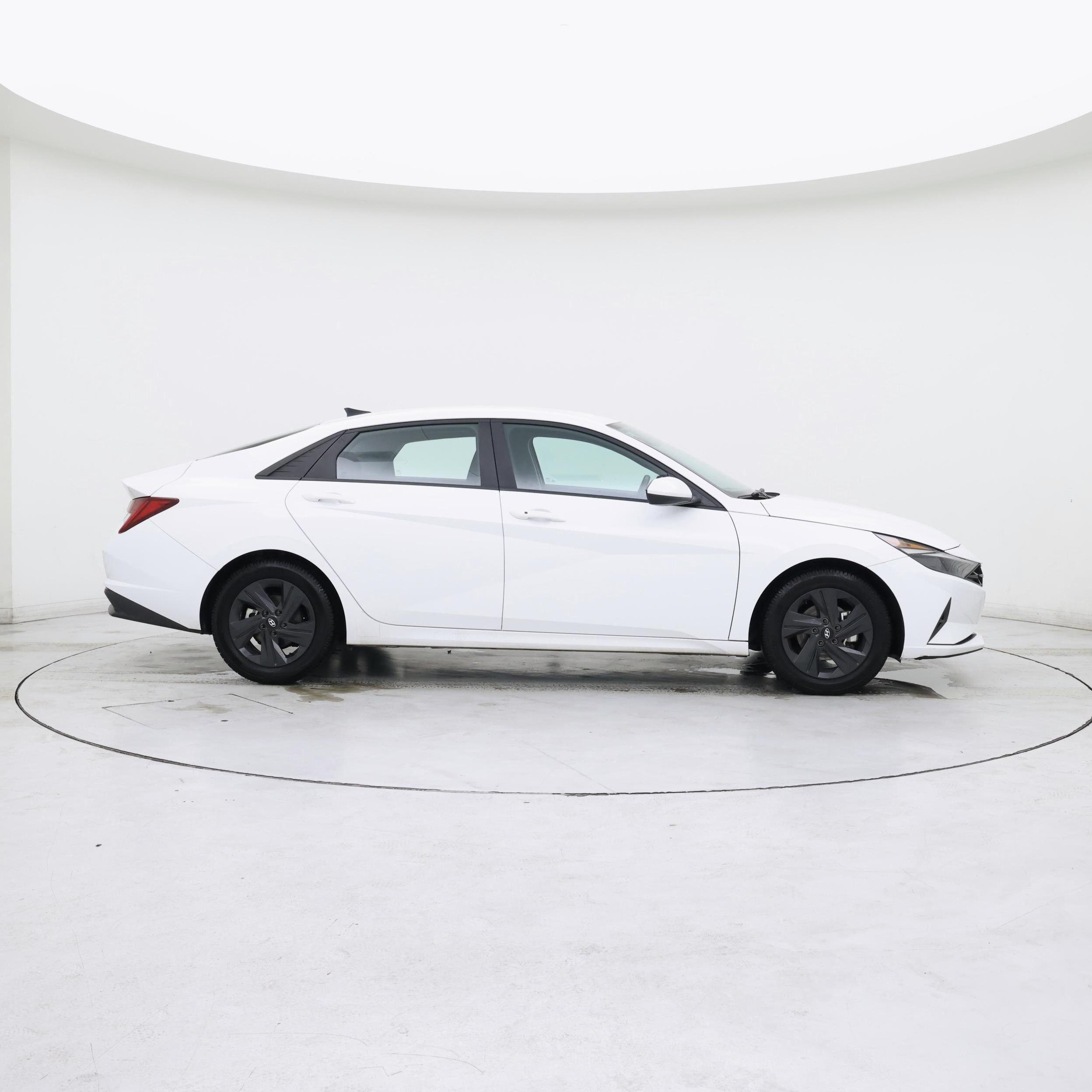 Thumbnail: 2021 Hyundai Elantra - 7