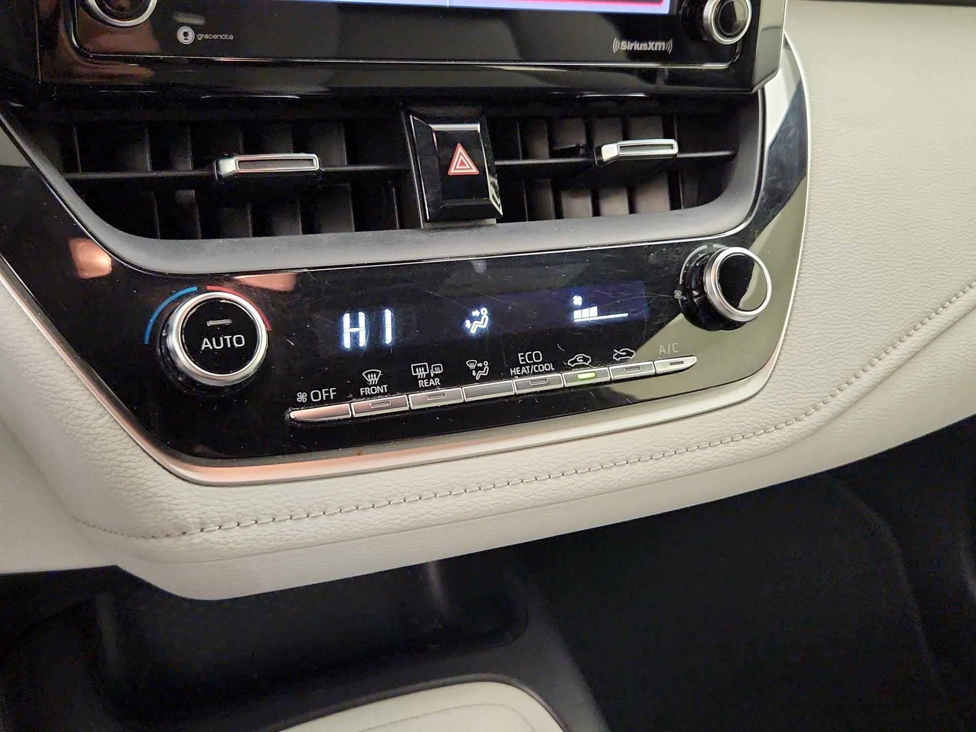 Thumbnail: 2021 Toyota Corolla - 16