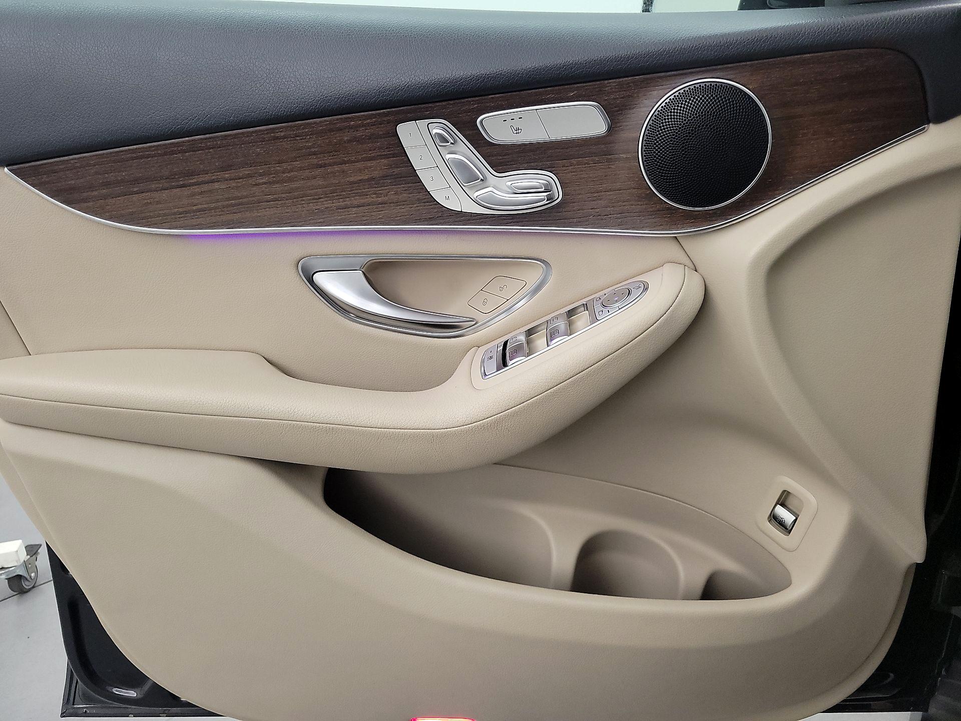 Thumbnail: 2020 Mercedes-Benz GLC - 12