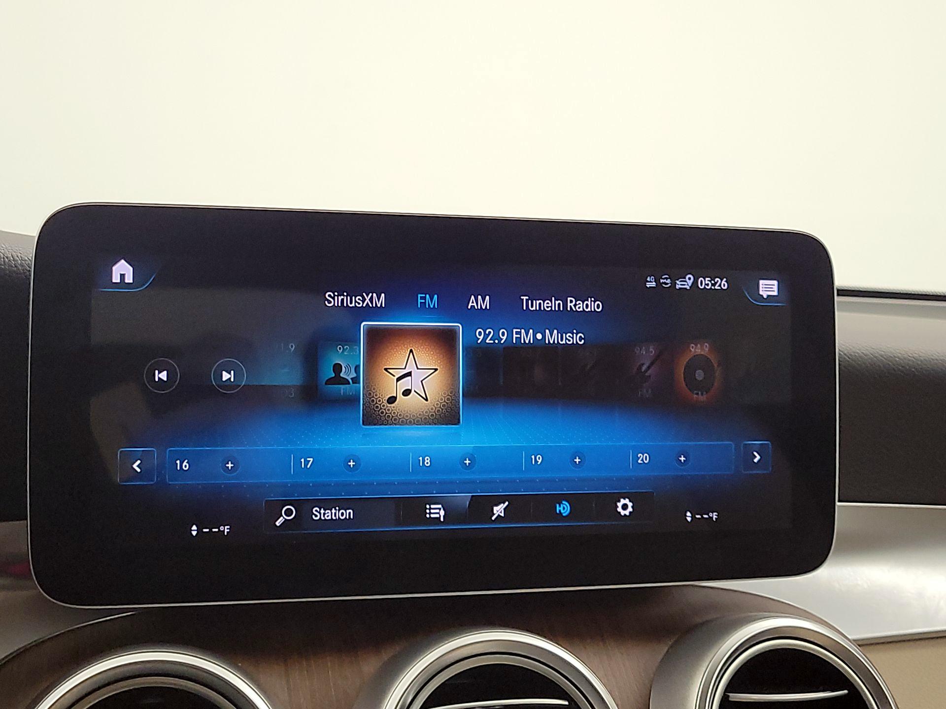 Thumbnail: 2020 Mercedes-Benz GLC - 15