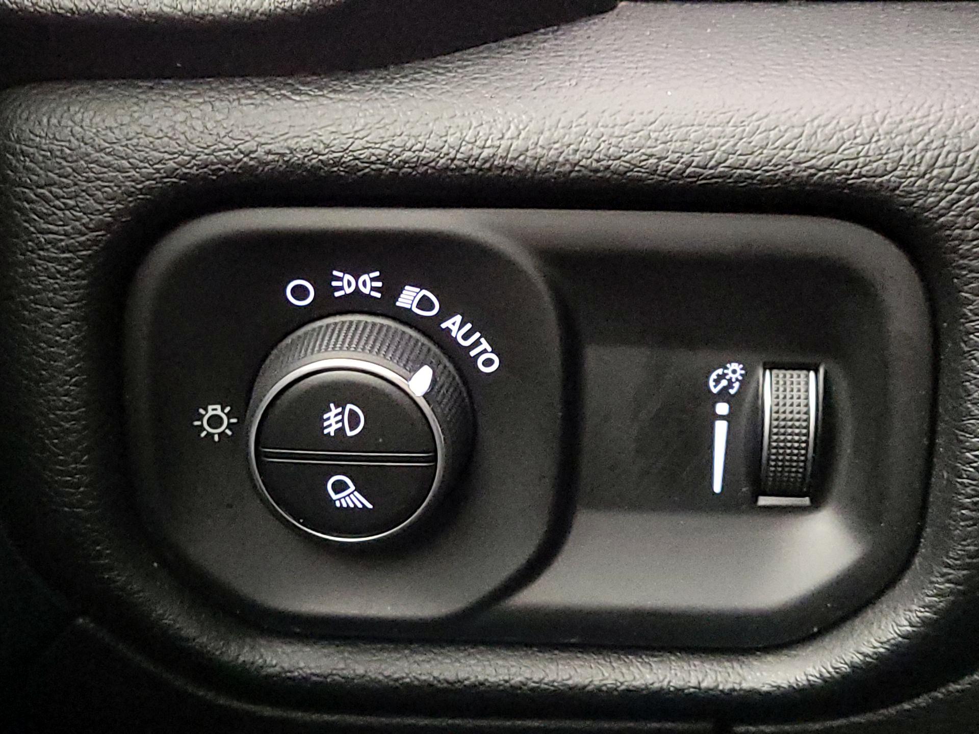 Thumbnail: 2020 RAM 1500 - 13