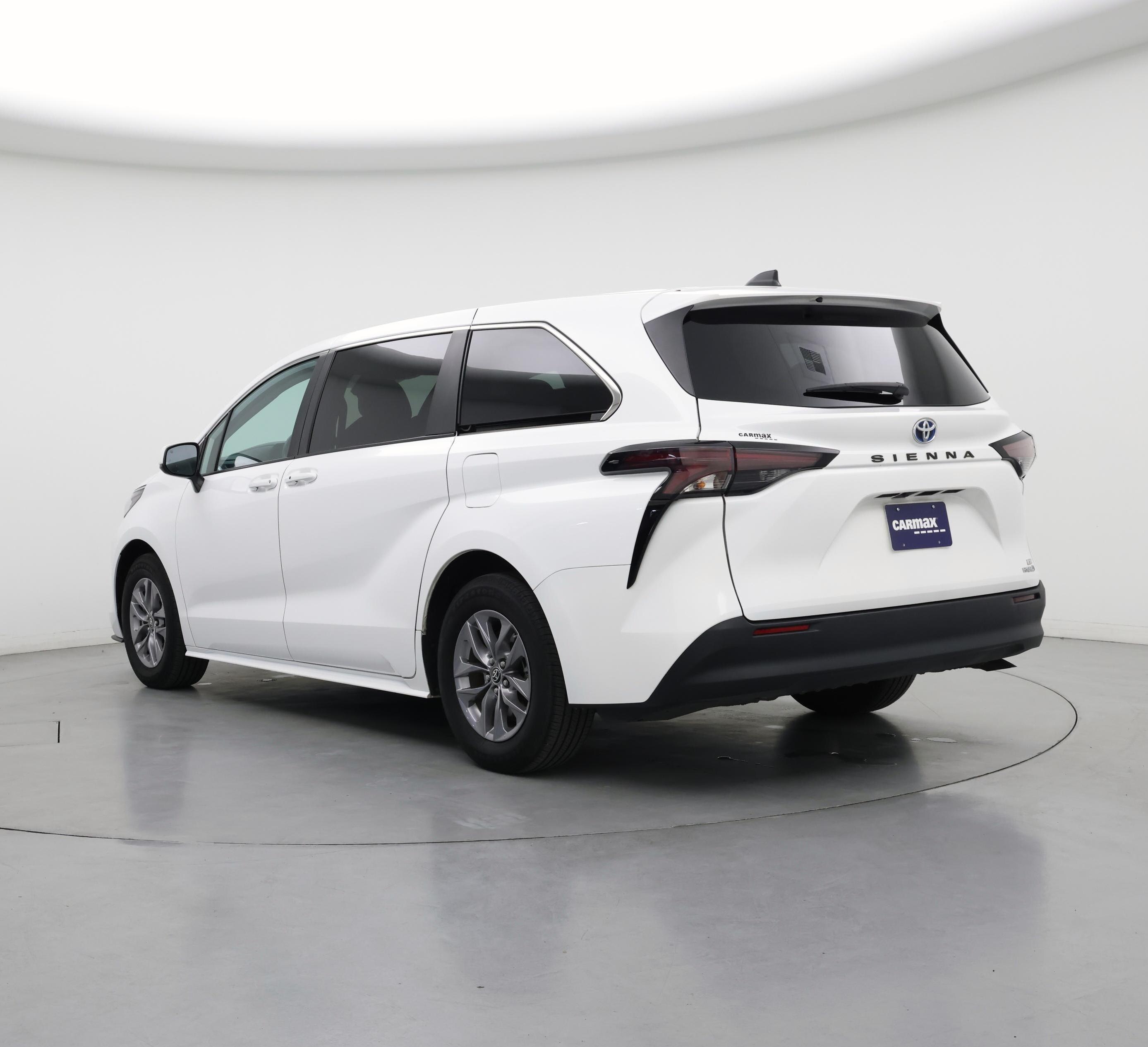 Thumbnail: 2024 Toyota Sienna - 2