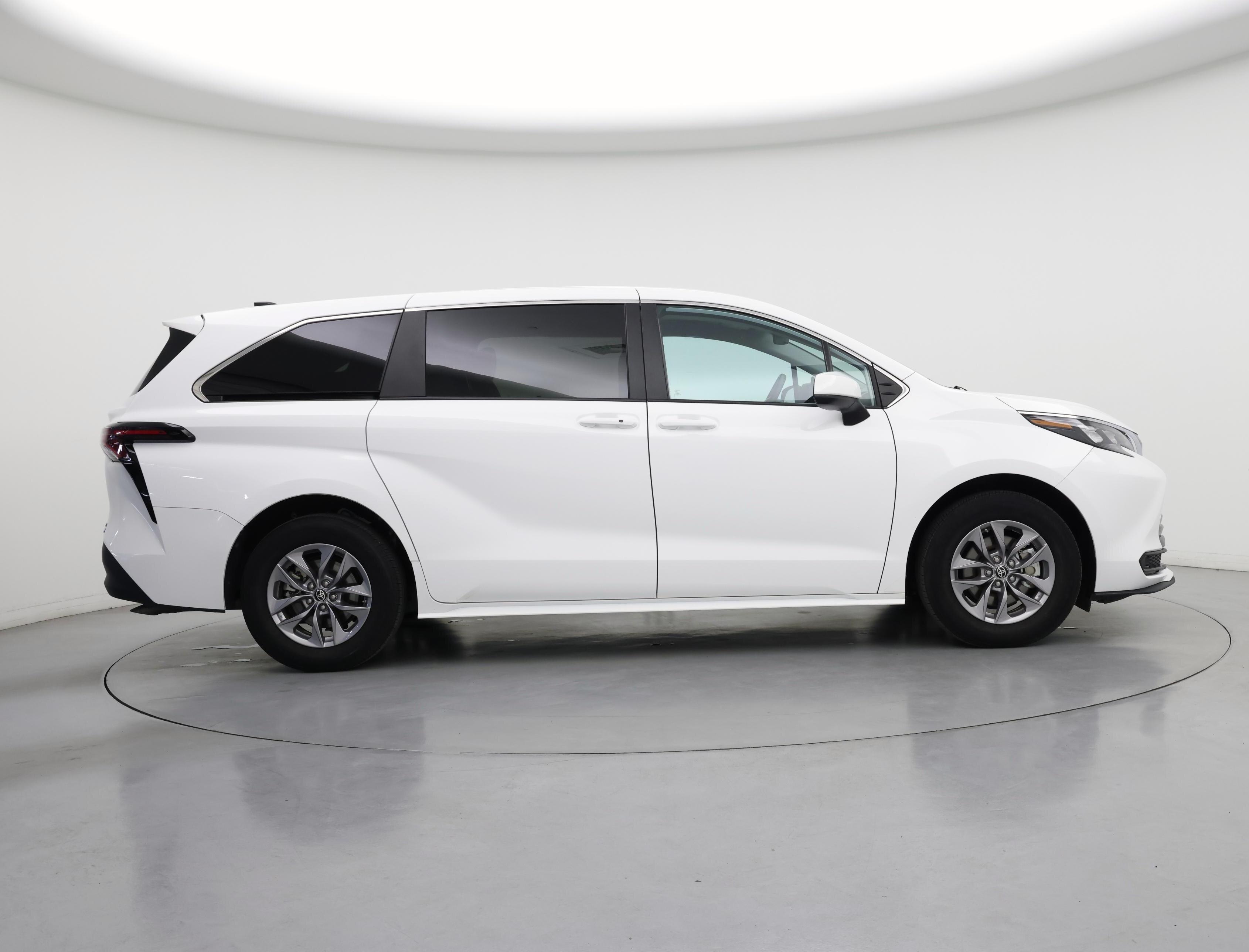 Thumbnail: 2024 Toyota Sienna - 7