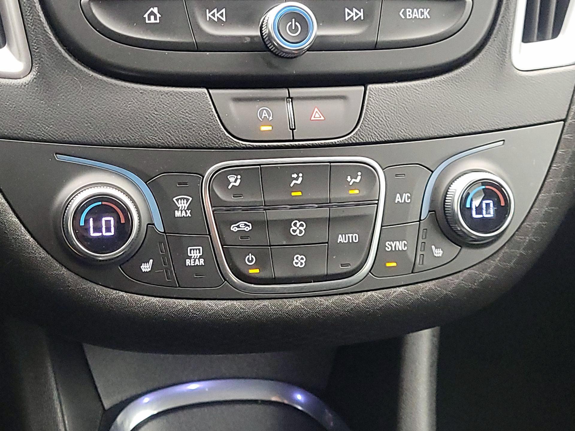 Thumbnail: 2023 Chevrolet Malibu - 17