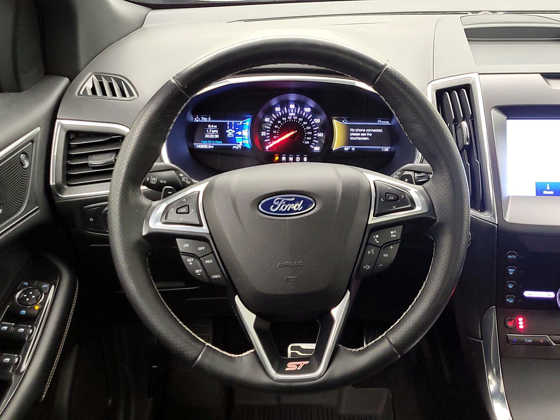 Thumbnail: 2020 Ford Edge - 10