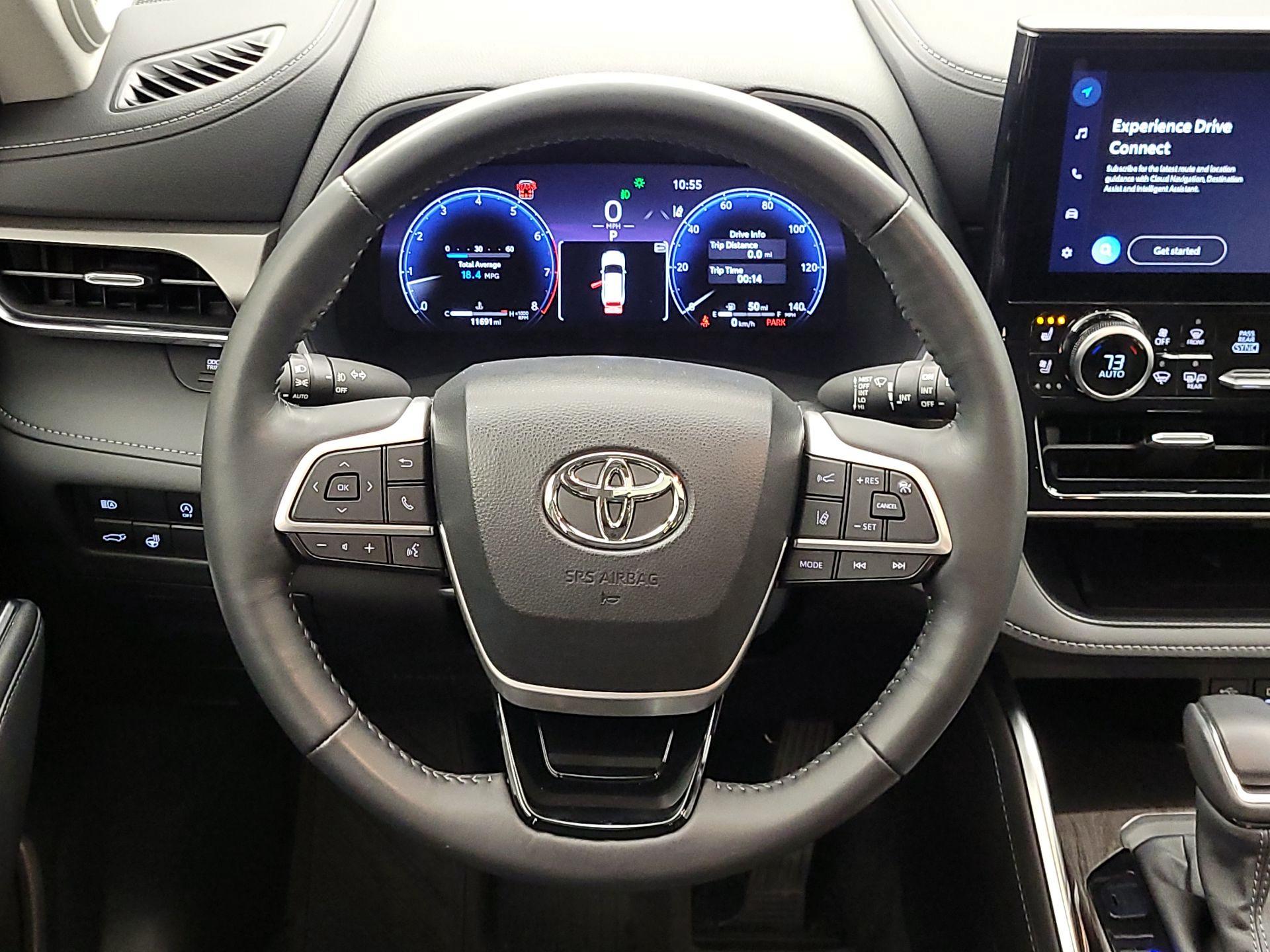 Thumbnail: 2023 Toyota Highlander - 10