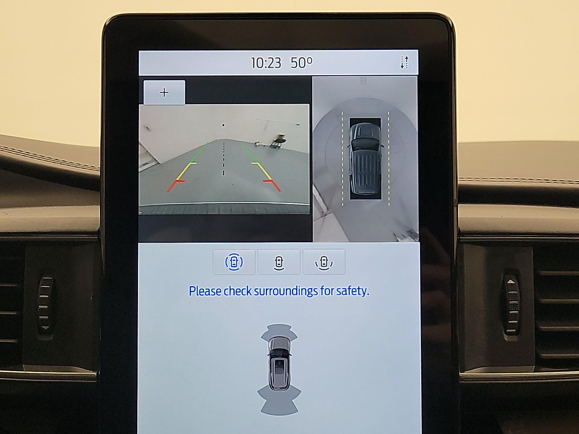 Thumbnail: 2020 Ford Explorer - 15