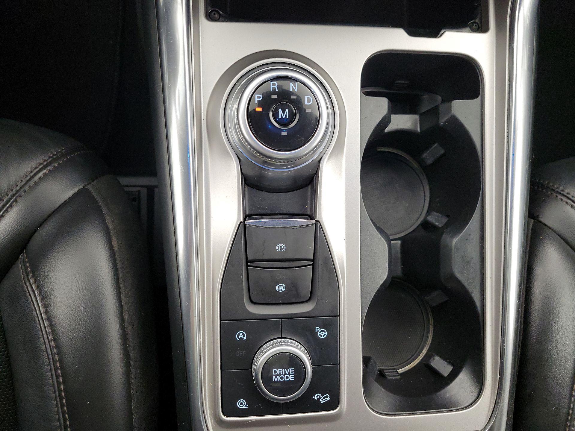 Thumbnail: 2020 Ford Explorer - 18