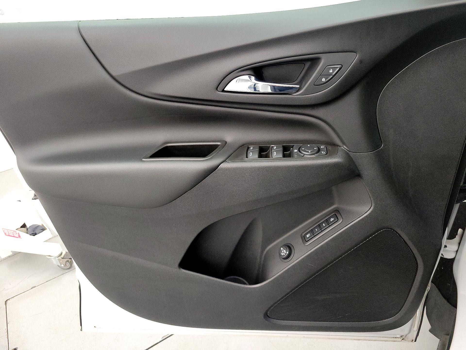 Thumbnail: 2021 Chevrolet Equinox - 12