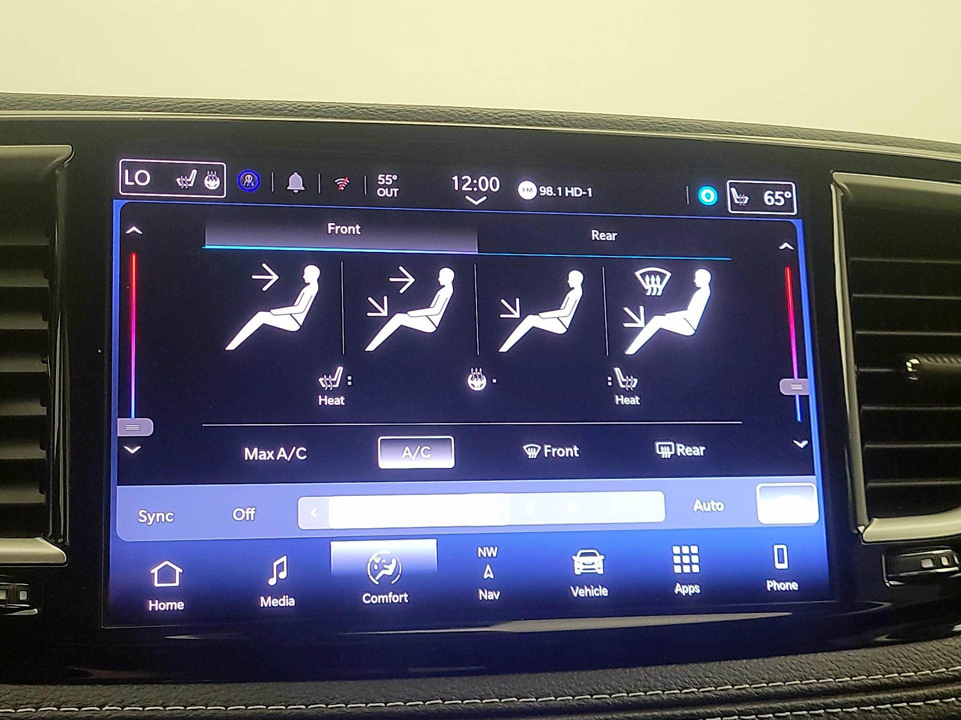 Thumbnail: 2024 Chrysler Pacifica - 17