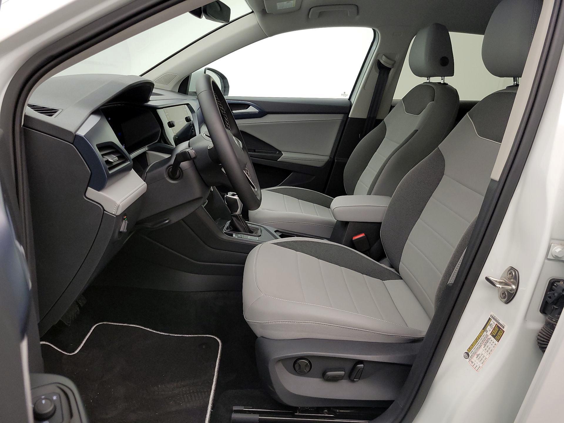 Thumbnail: 2024 Volkswagen Taos - 11