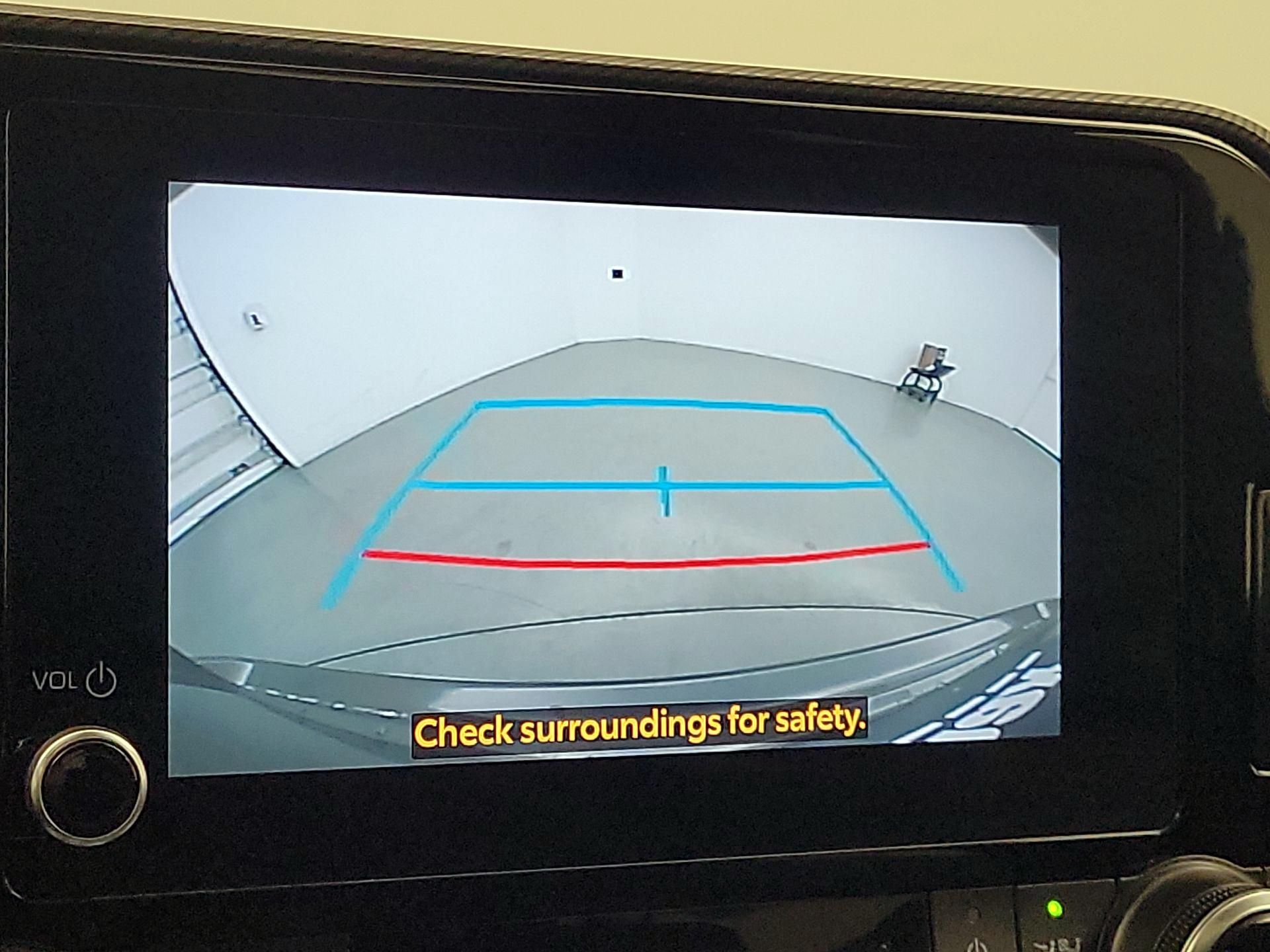 Thumbnail: 2023 Toyota Highlander - 14