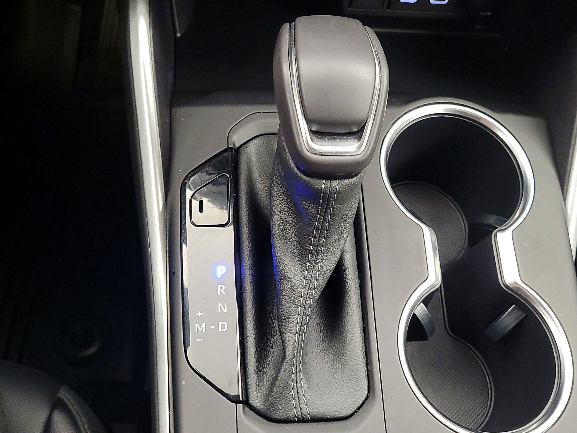 Thumbnail: 2023 Toyota Highlander - 17