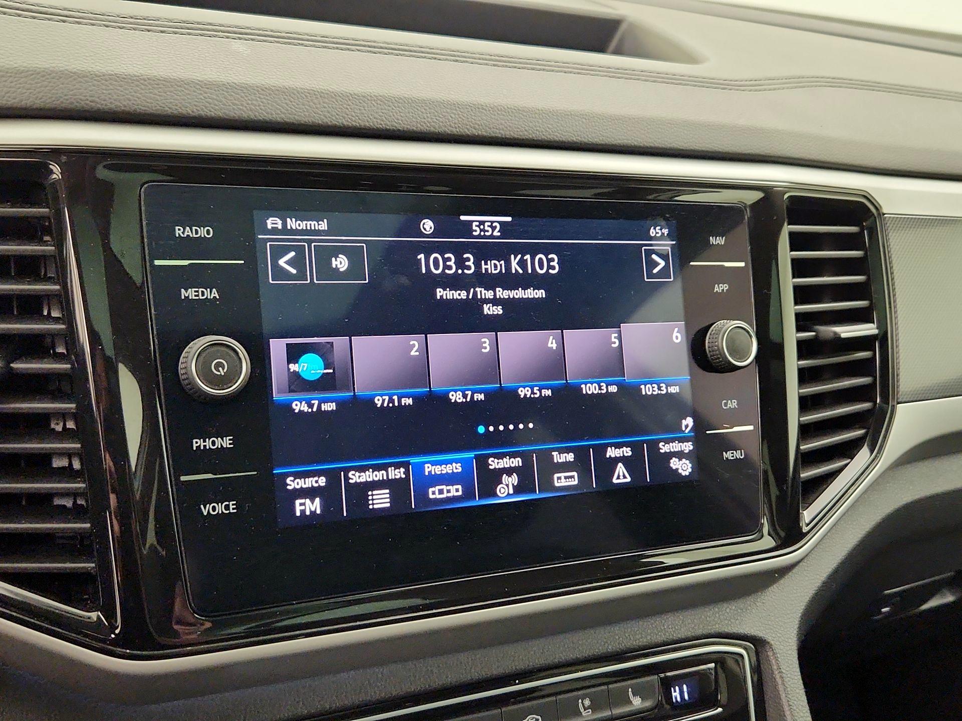 Thumbnail: 2021 Volkswagen Atlas - 15