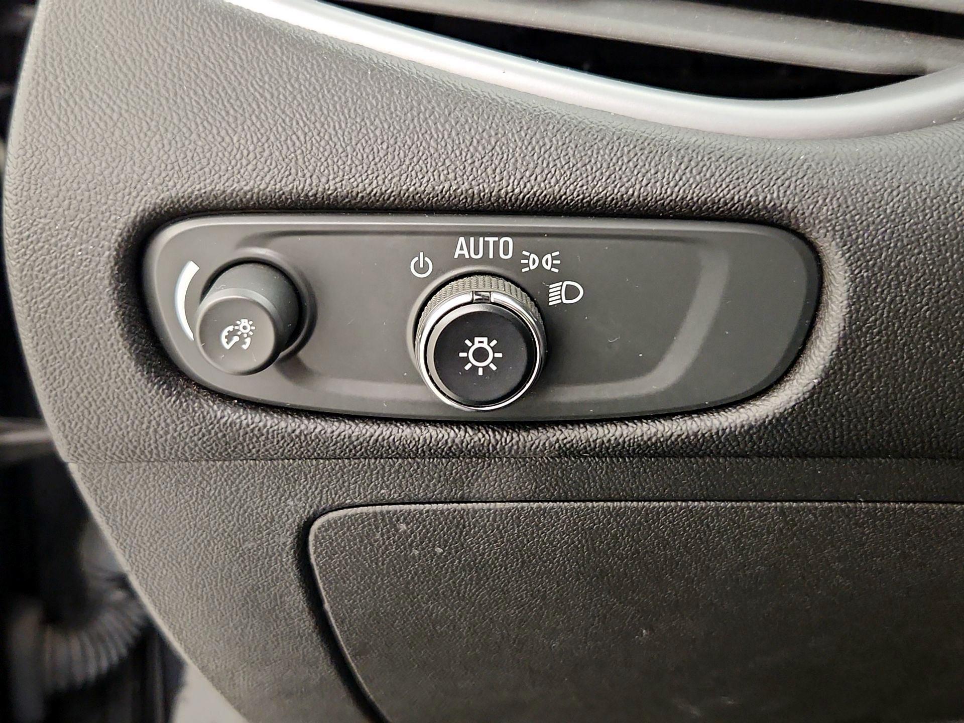 Thumbnail: 2023 Chevrolet Malibu - 13