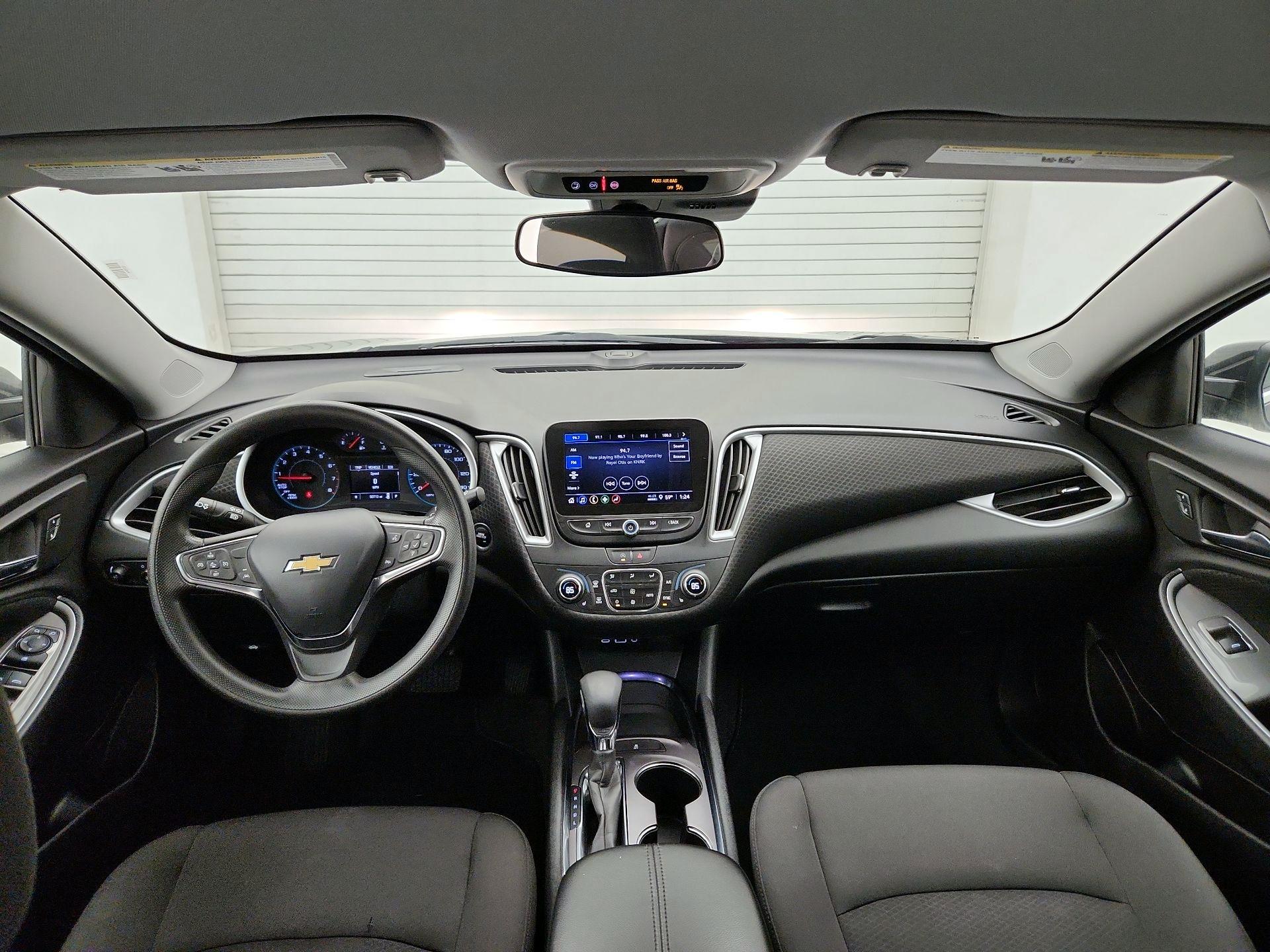 Thumbnail: 2023 Chevrolet Malibu - 9