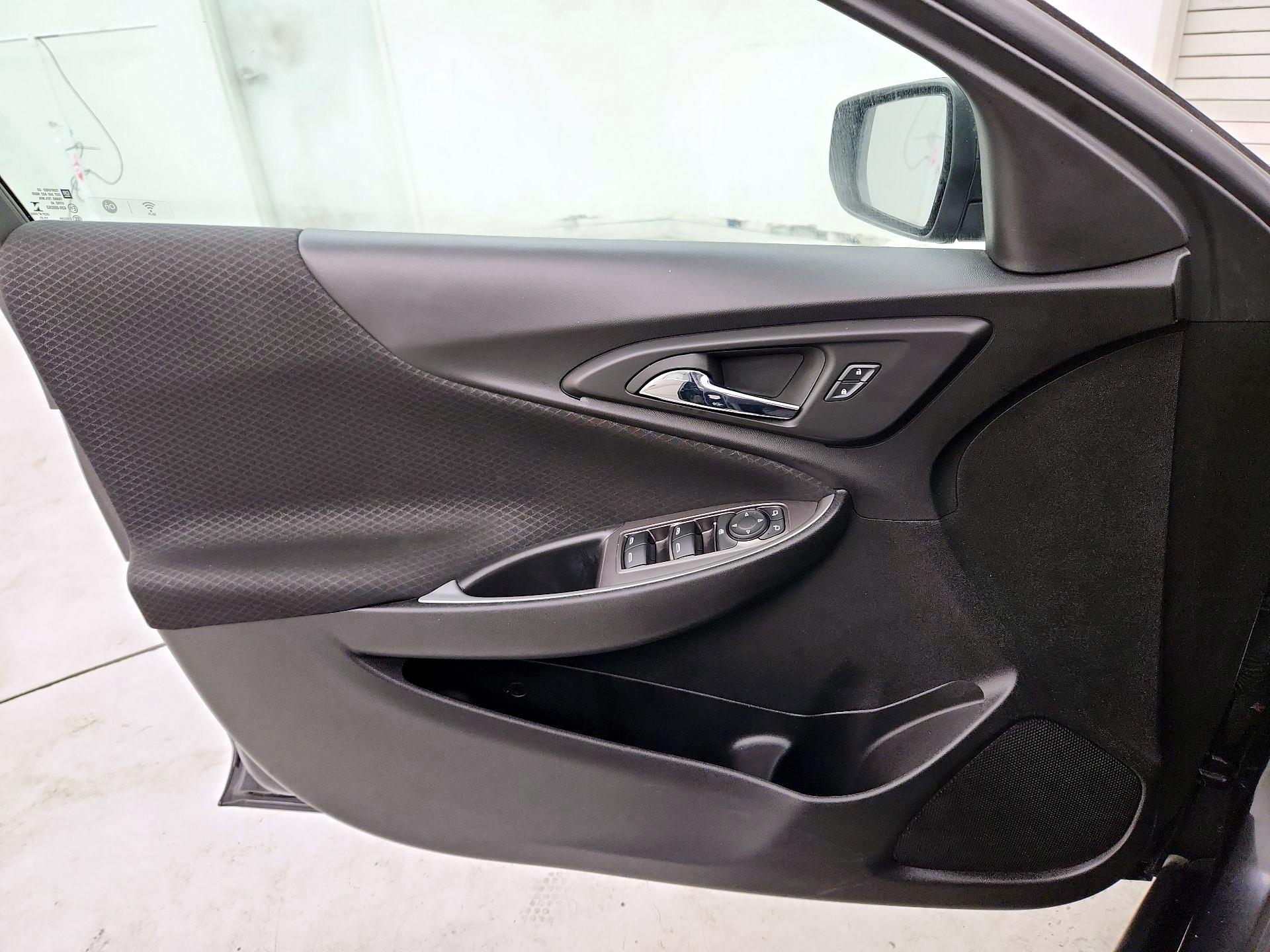 Thumbnail: 2023 Chevrolet Malibu - 12