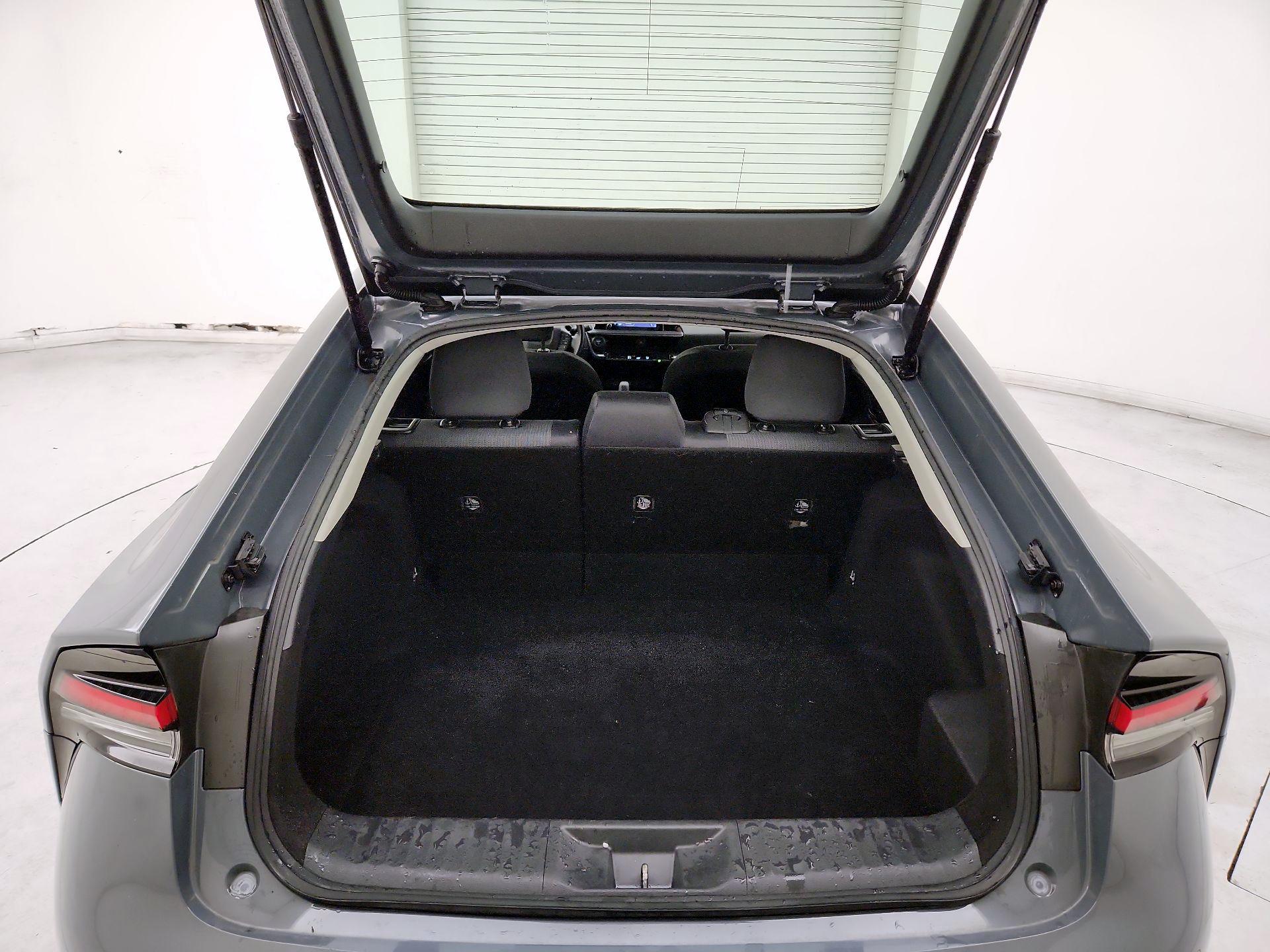 Thumbnail: 2023 Toyota Prius - 20