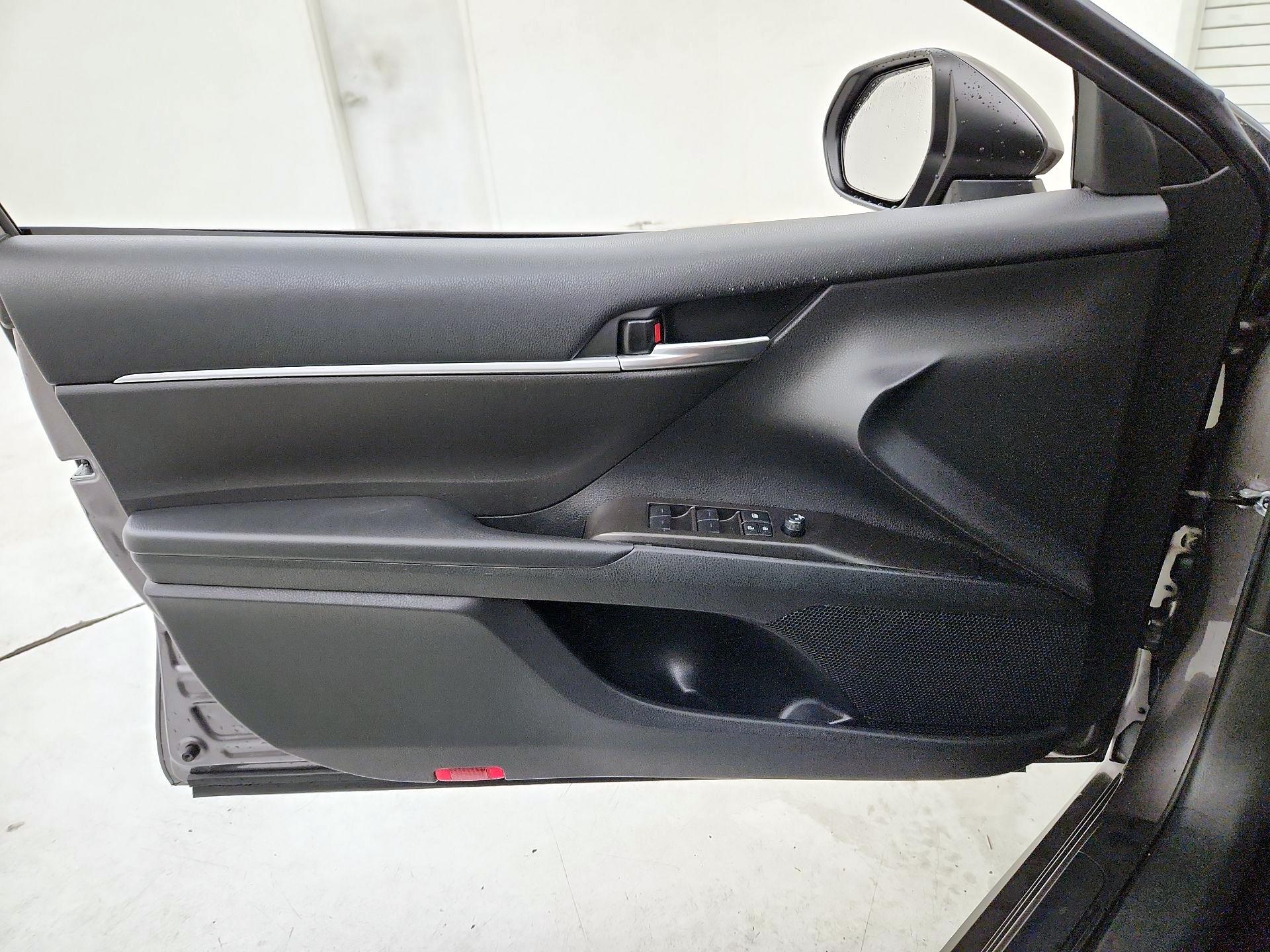 Thumbnail: 2023 Toyota Camry - 12