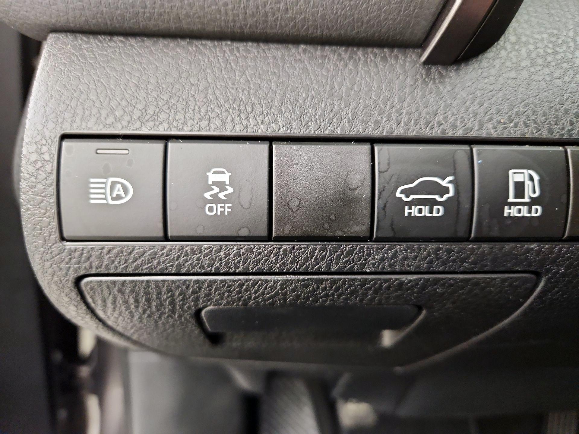 Thumbnail: 2023 Toyota Camry - 13