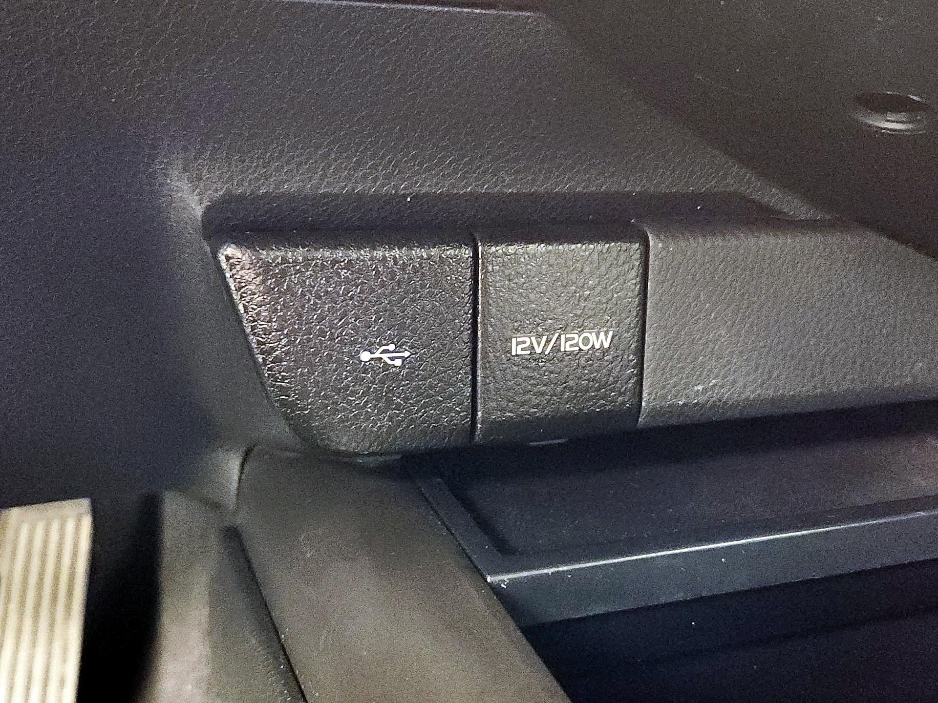 Thumbnail: 2023 Toyota Camry - 18