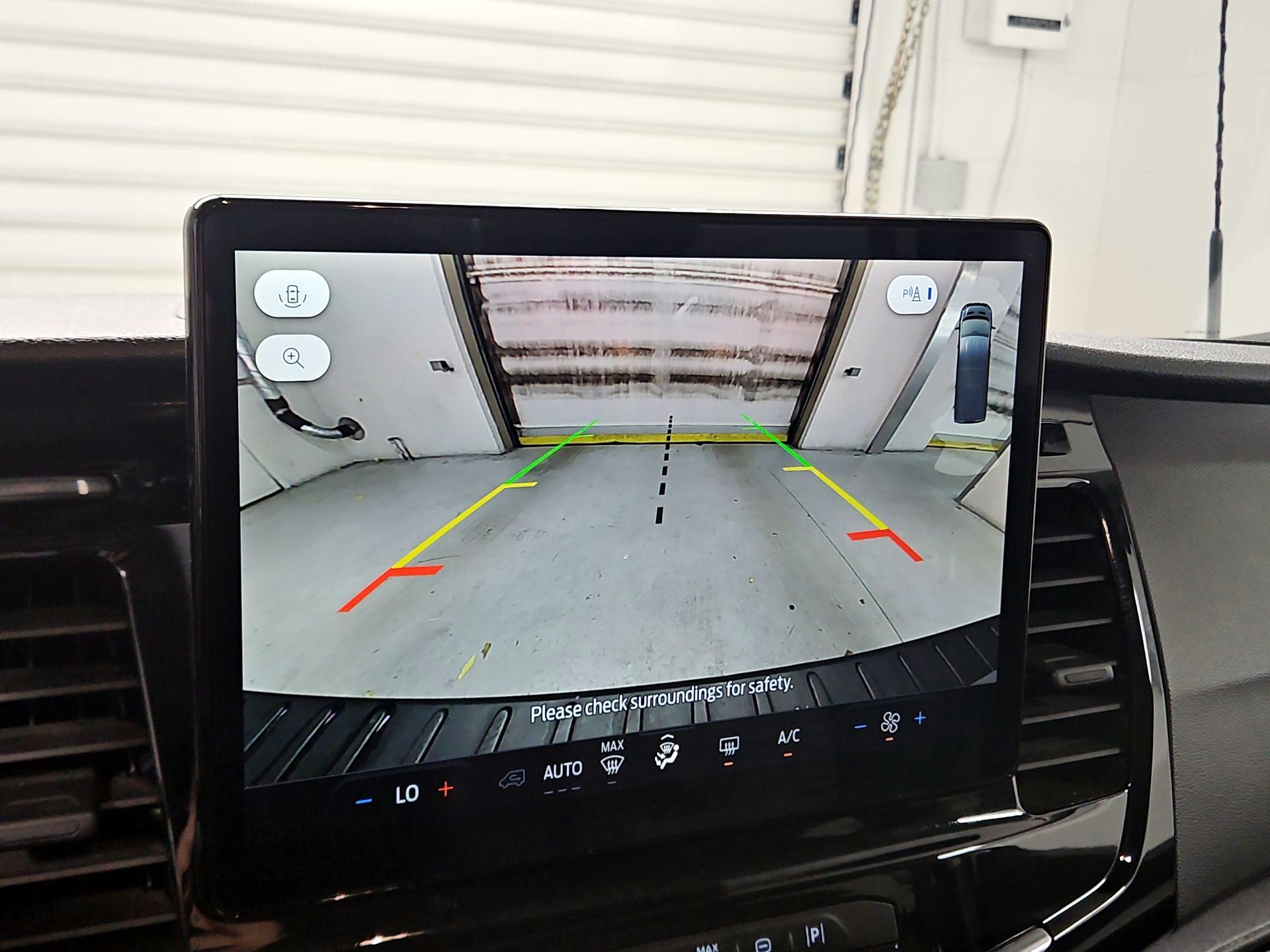 Thumbnail: 2023 Ford Transit Series - 15