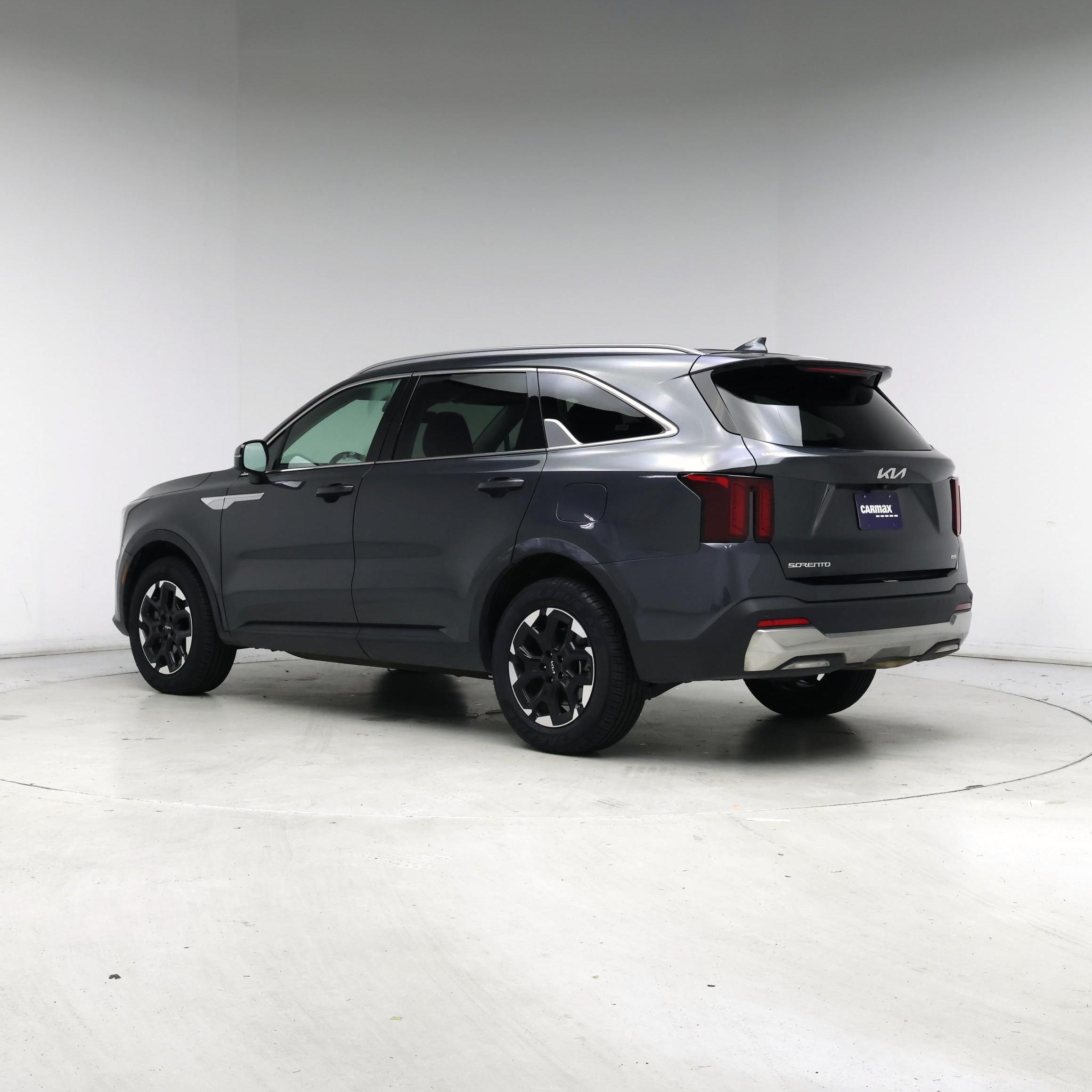 Thumbnail: 2024 Kia Sorento - 2