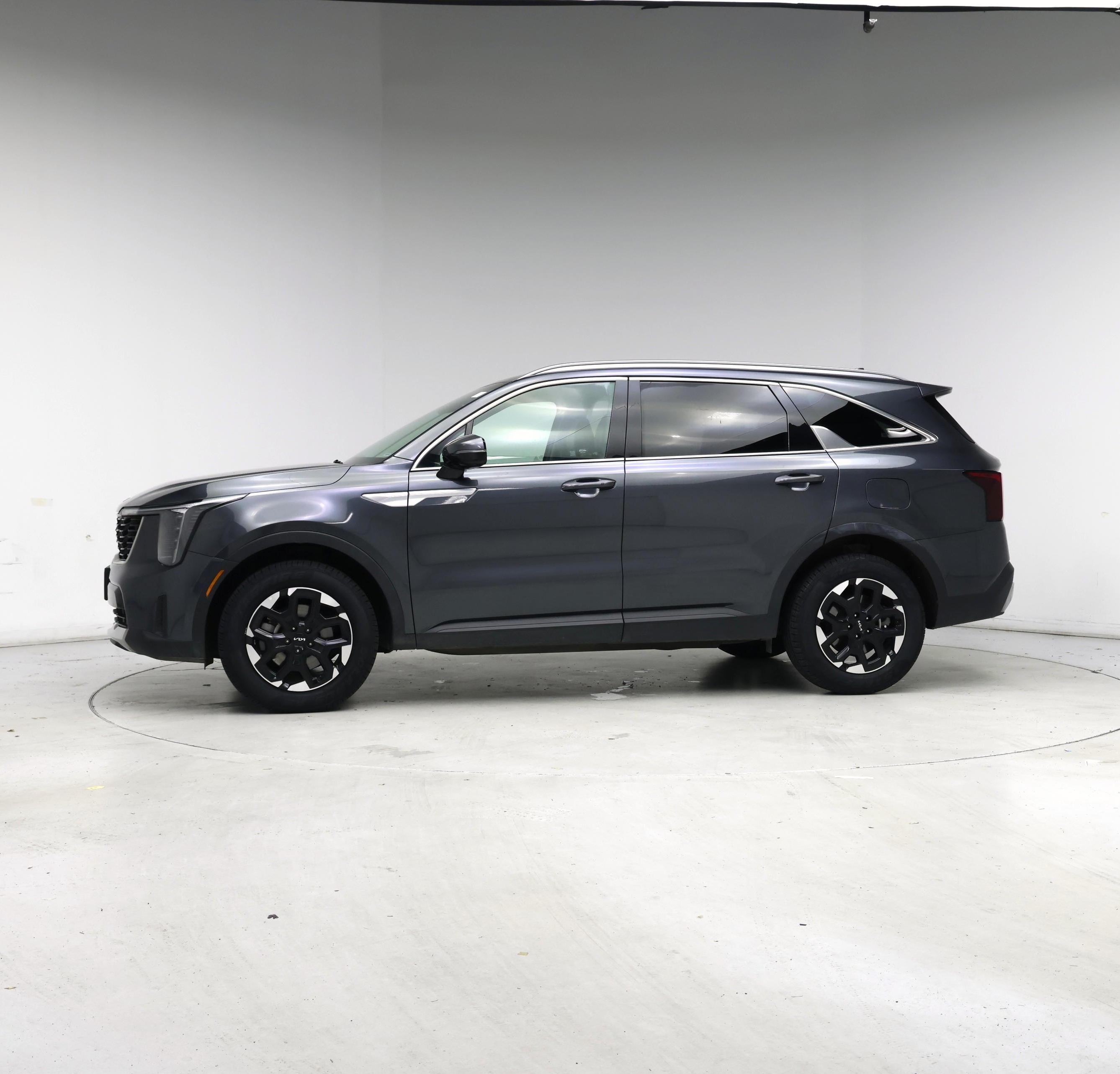 Thumbnail: 2024 Kia Sorento - 3