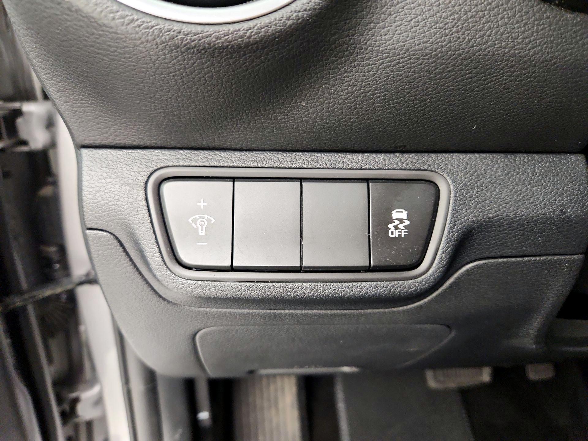 Thumbnail: 2024 Kia Forte - 13