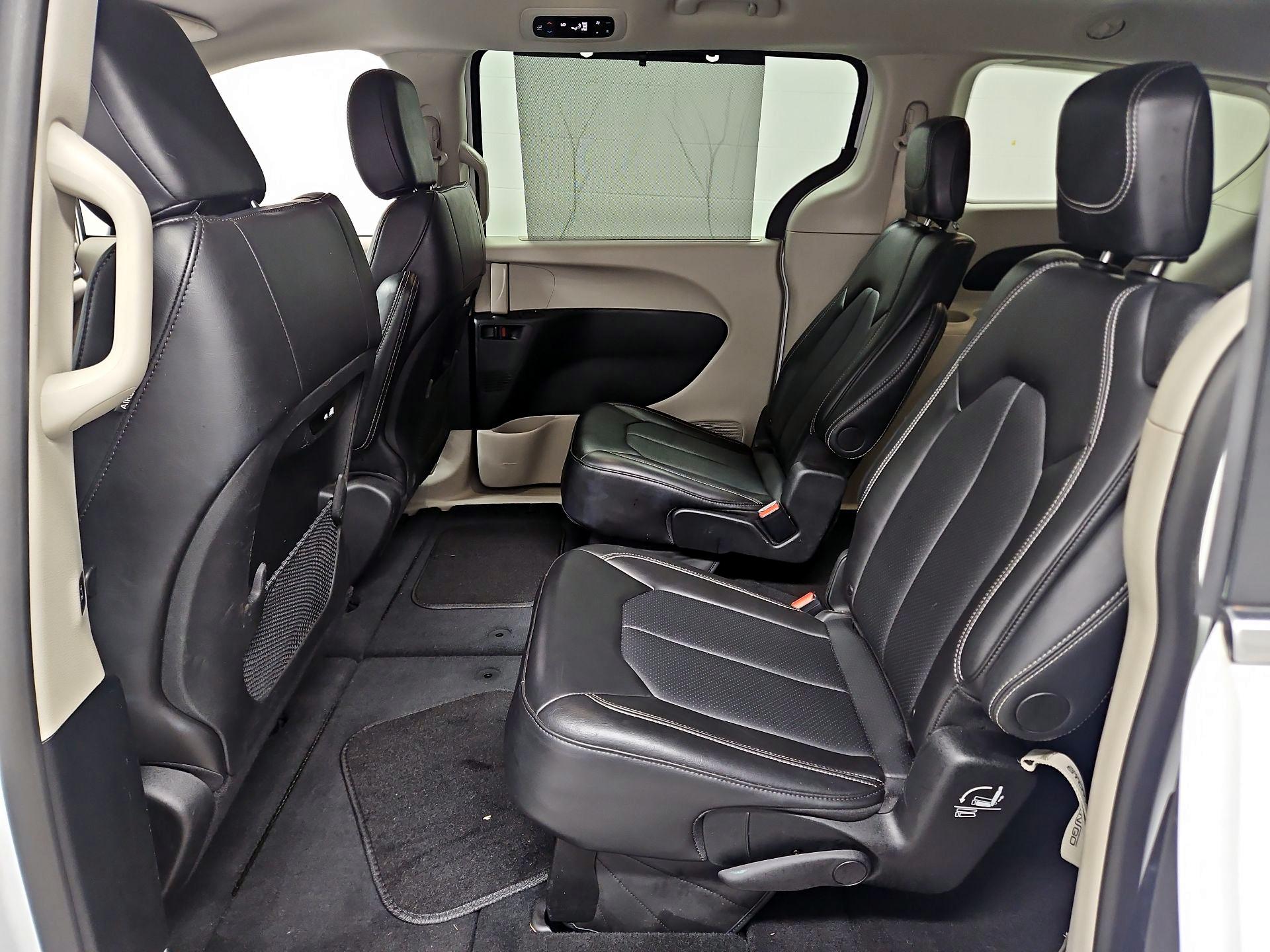 Thumbnail: 2024 Chrysler Pacifica - 19