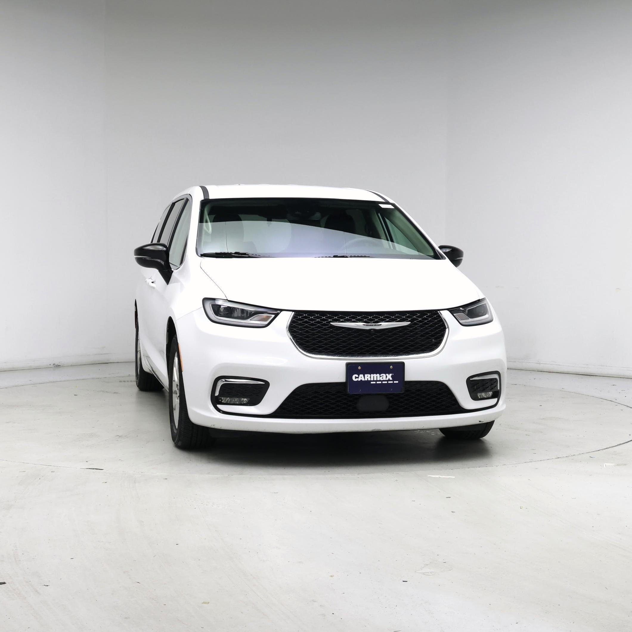 Thumbnail: 2024 Chrysler Pacifica - 5