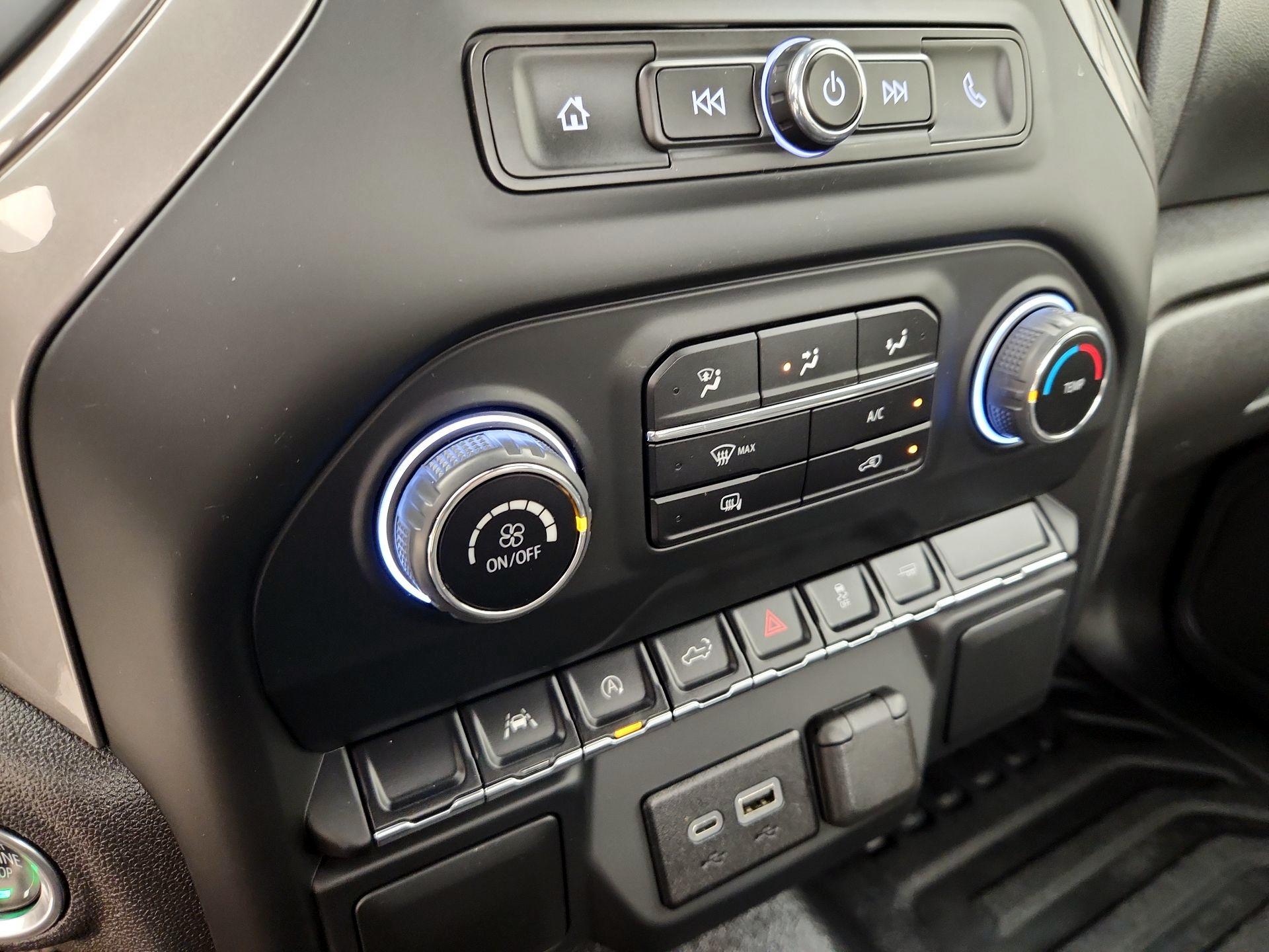 Thumbnail: 2024 Chevrolet Silverado 1500 - 16