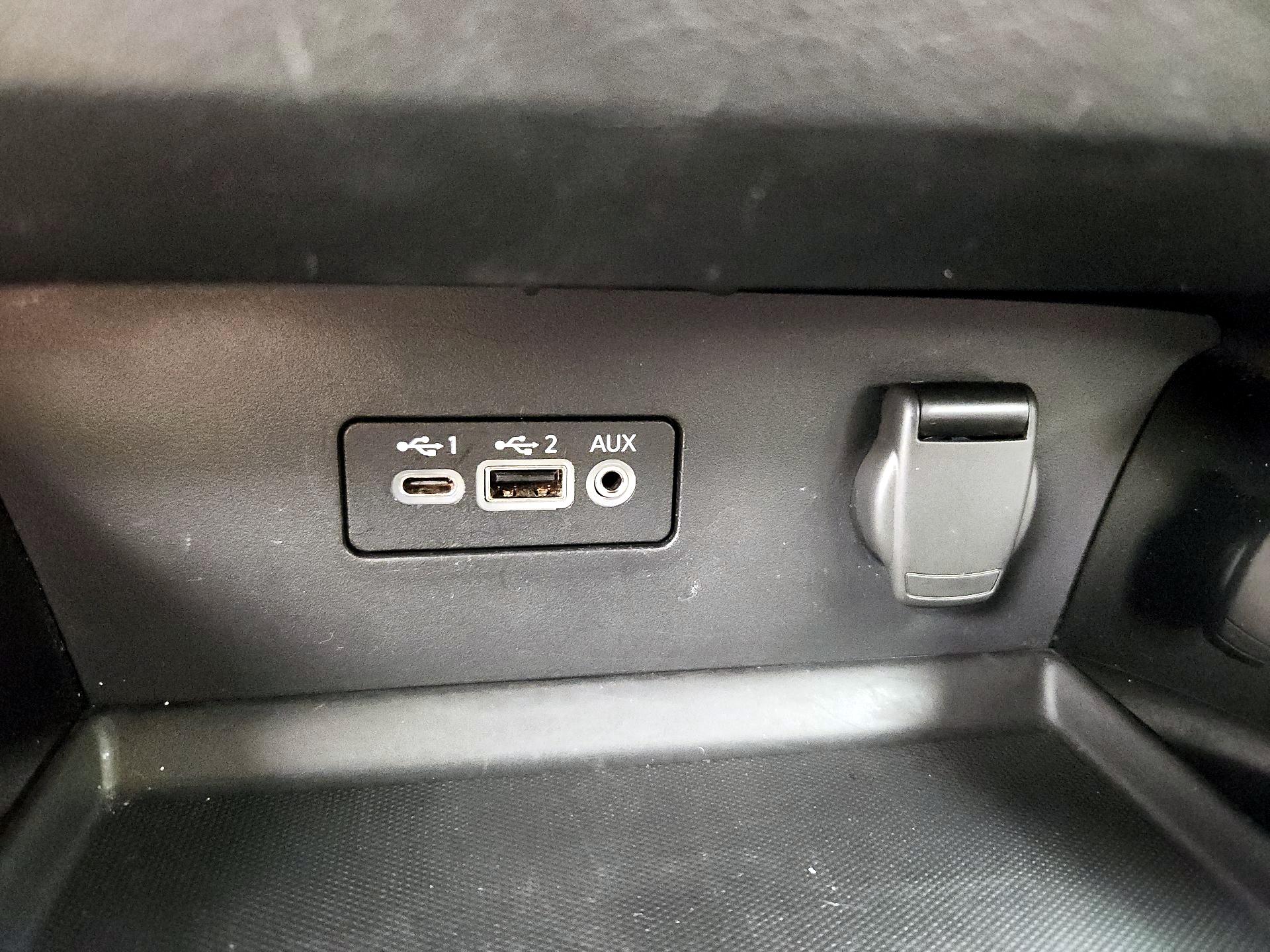 Thumbnail: 2023 Nissan Altima - 18