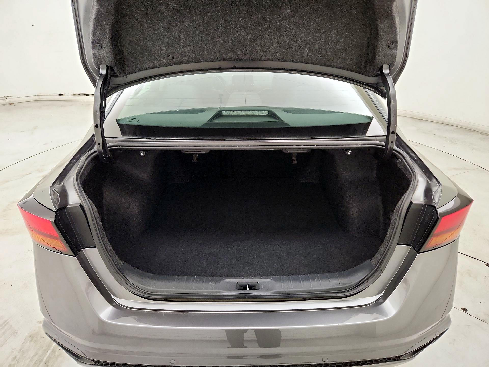 Thumbnail: 2023 Nissan Altima - 20