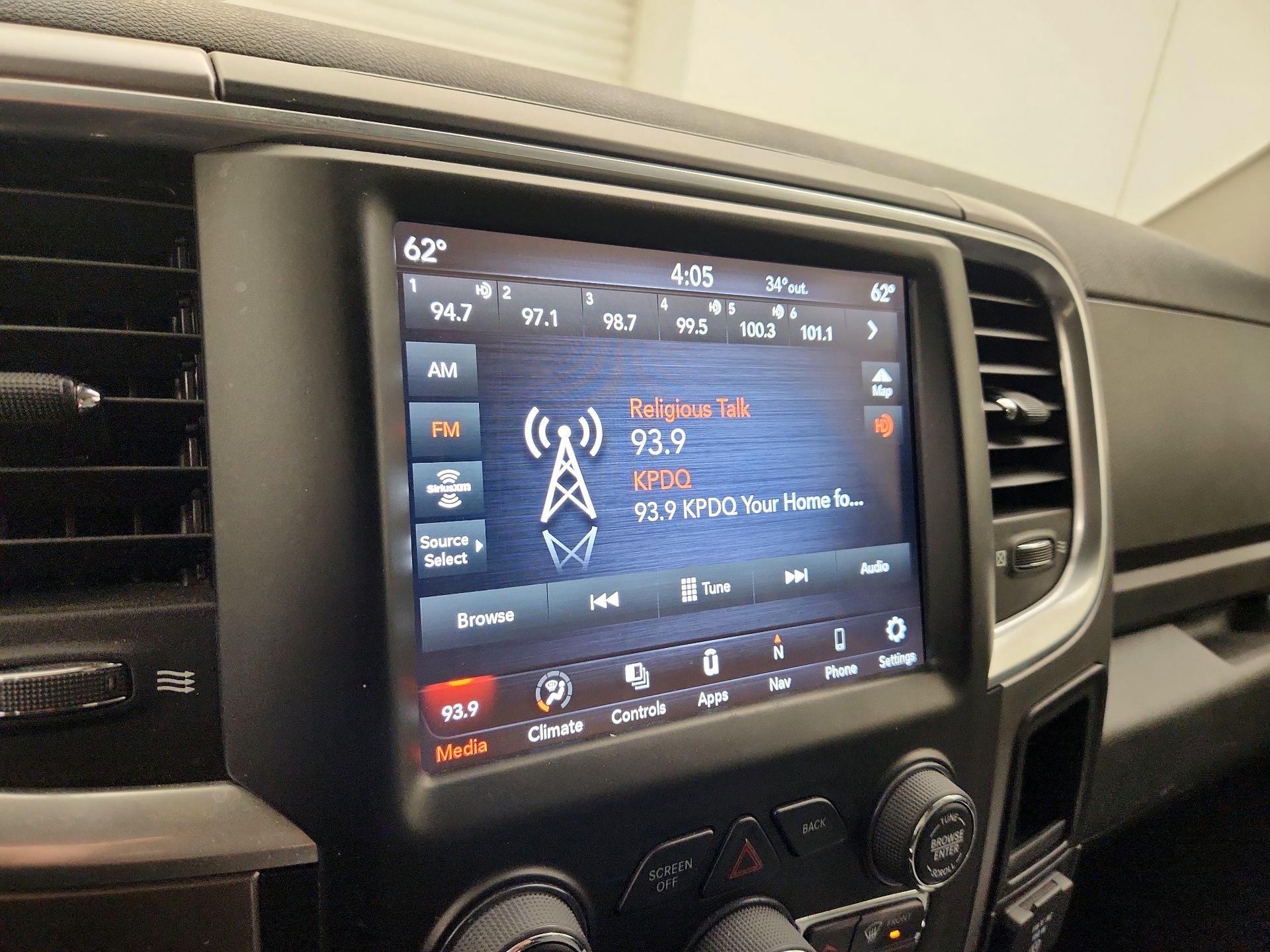 Thumbnail: 2023 RAM 1500 Classic - 16