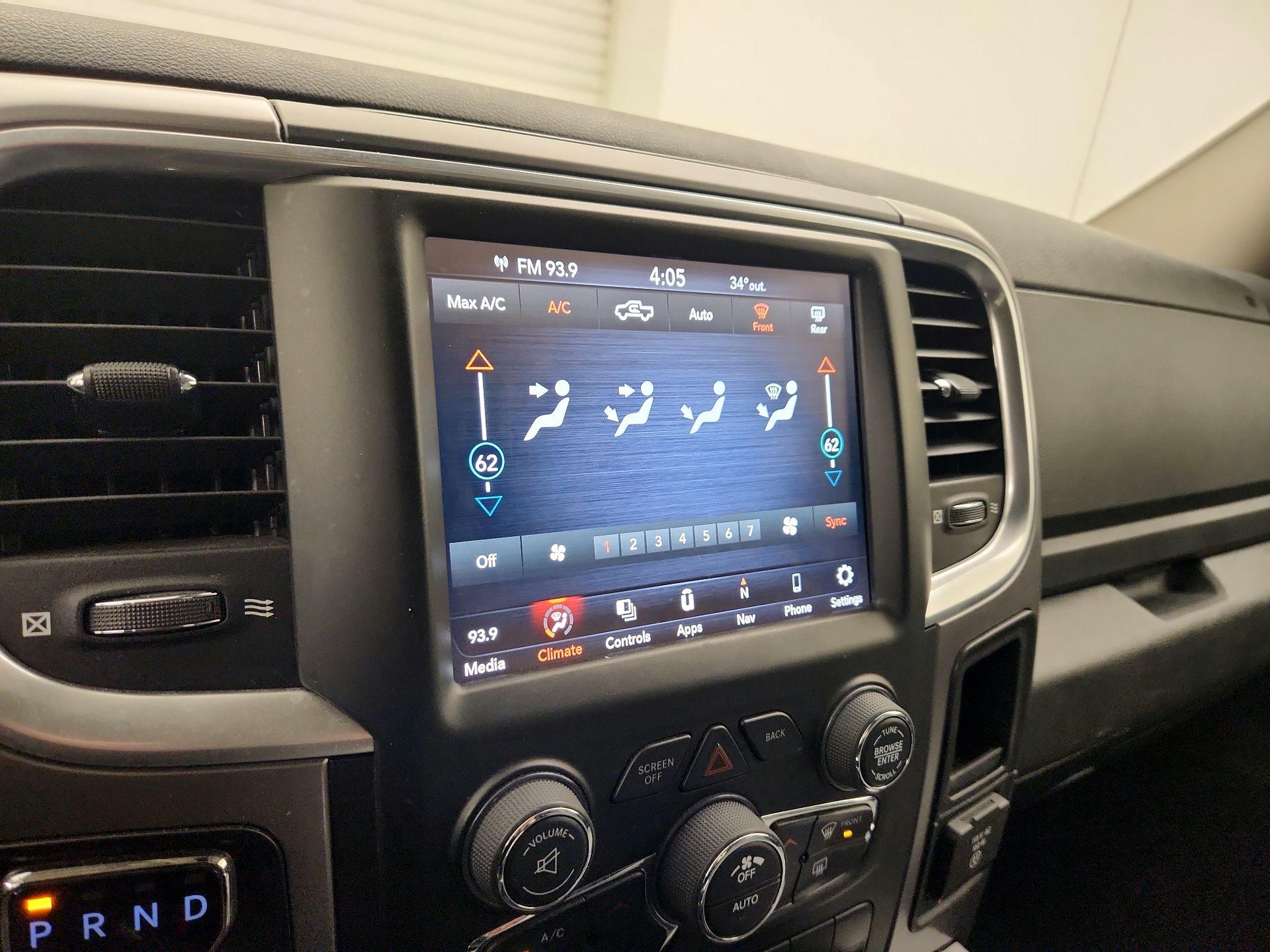 Thumbnail: 2023 RAM 1500 Classic - 17