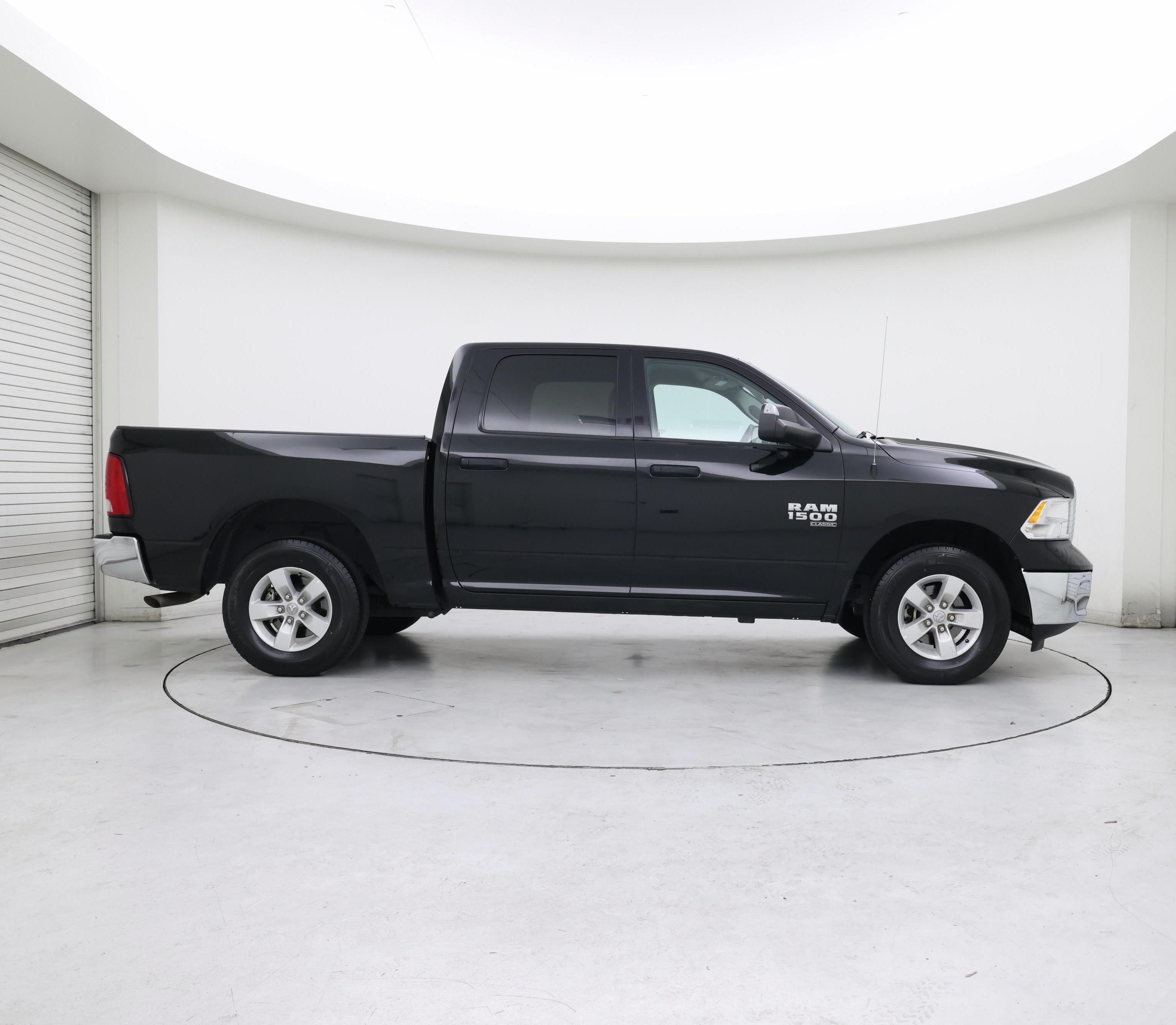 Thumbnail: 2023 RAM 1500 Classic - 7